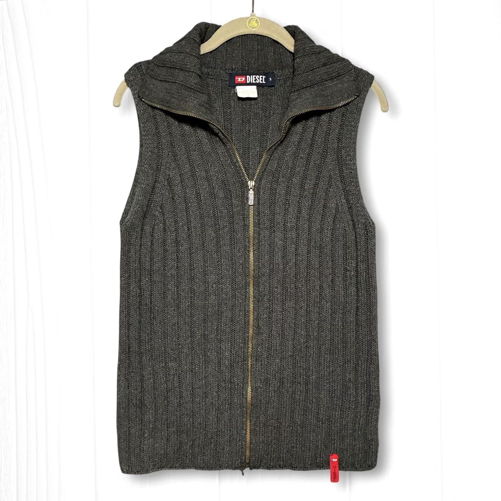 Diesel VINTAGE Diesel Ribbed Knit Full Zip Sweater Vest Charcoal Grey Made in Italy Small Womens Size S / US 4 / IT 40 - 2 Thumbnail
