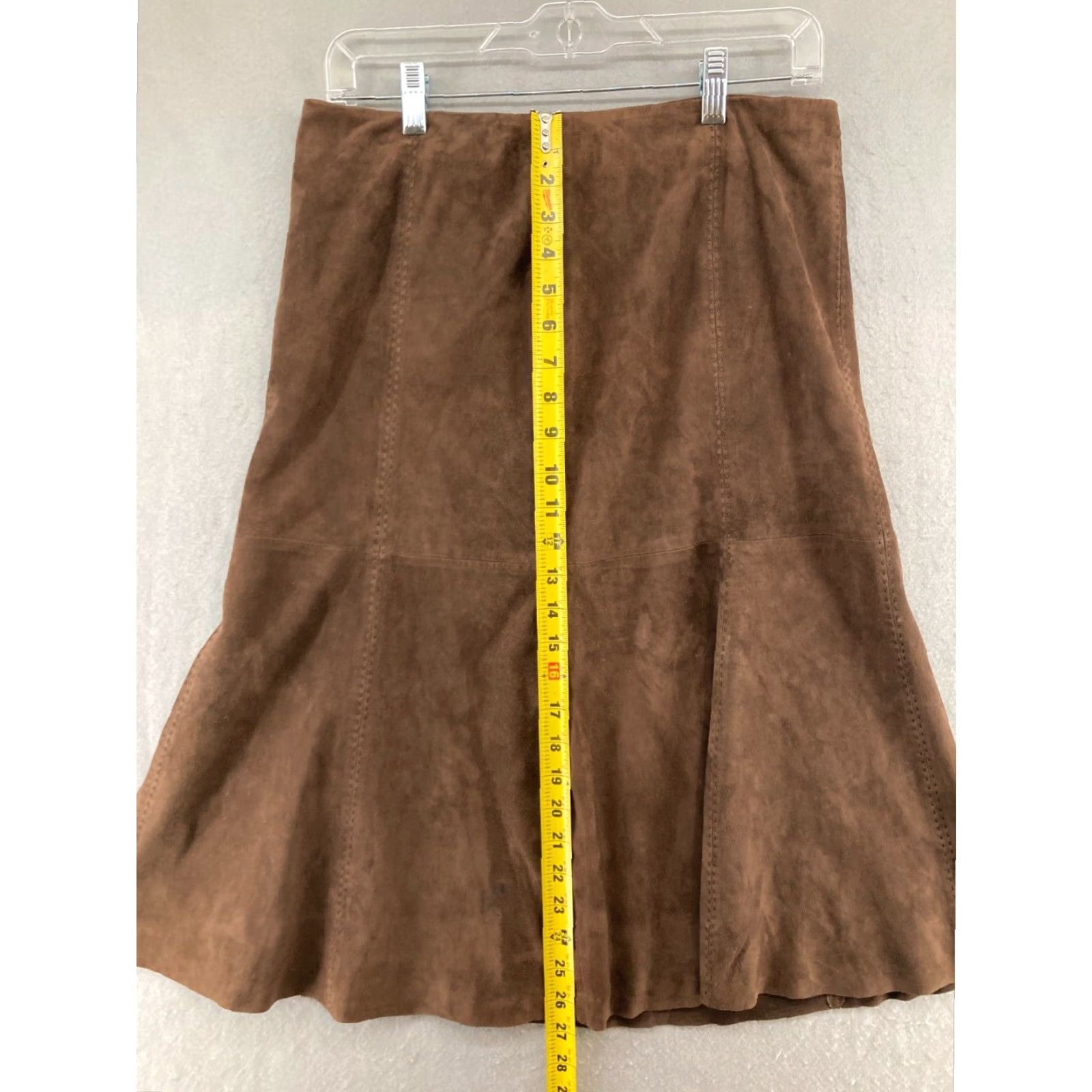 Vintage VINTAGE Vakko Suede Midi Skirt Peasant Flair Brown Women's Size 8 Size 30" / US 8 / IT 44 - 4 Thumbnail