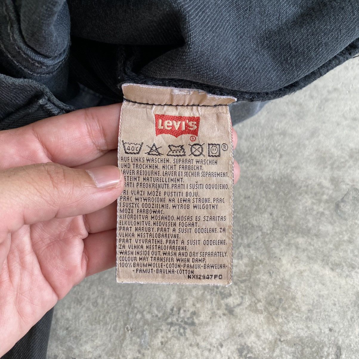 Levi's Vintage 1999 Levis 501 Faded Black Denim Jeans Size US 31 - 24 Thumbnail