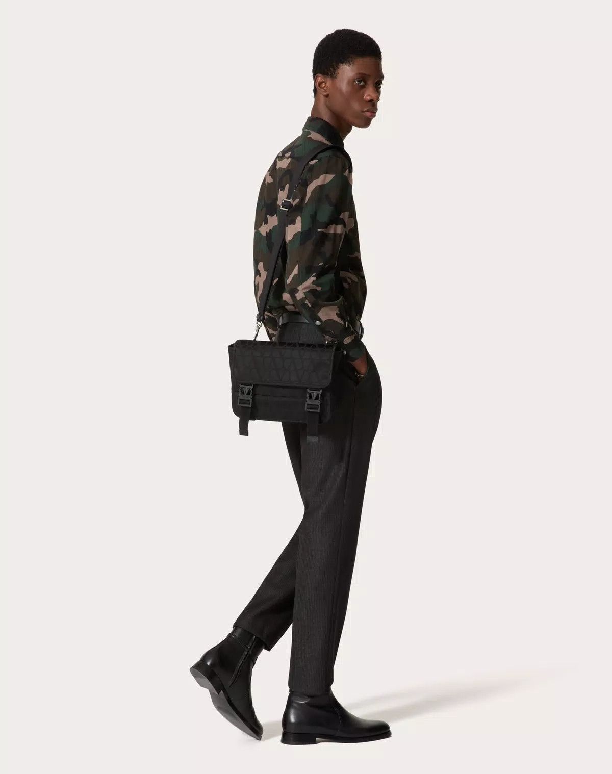 Valentino oc11z0725 Size: OS/Toile Iconographe Shoulder Bag in Black Size ONE SIZE - 7 Thumbnail