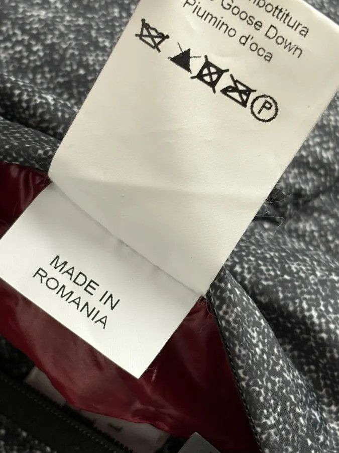 Armani Collezioni Armani Collezioni Grey Red Nylon Reversible Quilted Puffer Jacket Size US M / EU 48-50 / 2 - 17 Thumbnail