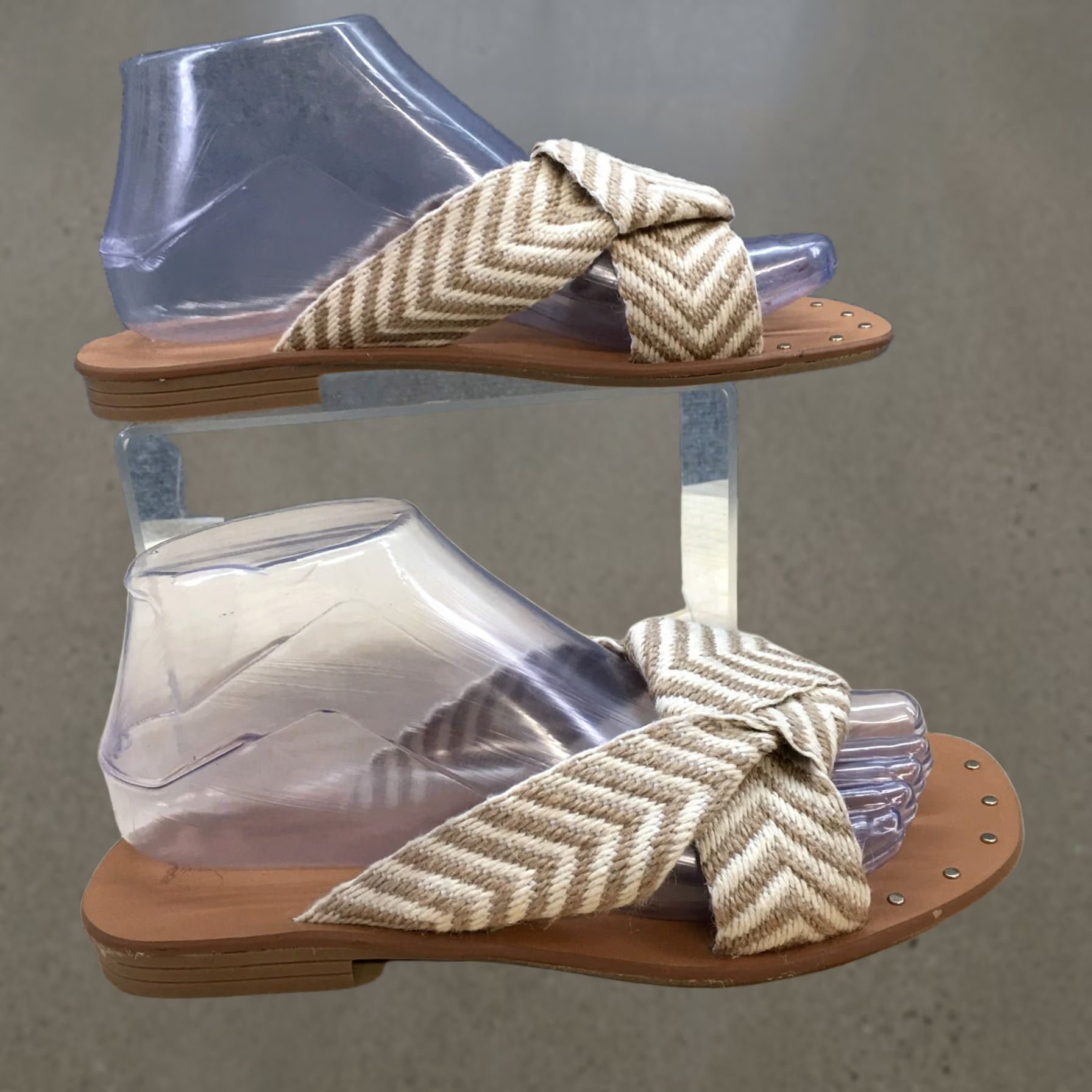 Vintage Universal Thread Sandals Womens 7 Louise Chevron Print Knotted Flats Brown Sandal Casual Slip On Flat Womens Brown Chevron Print Louise Sandal Size US 7 / IT 37 - 1 Thumbnail