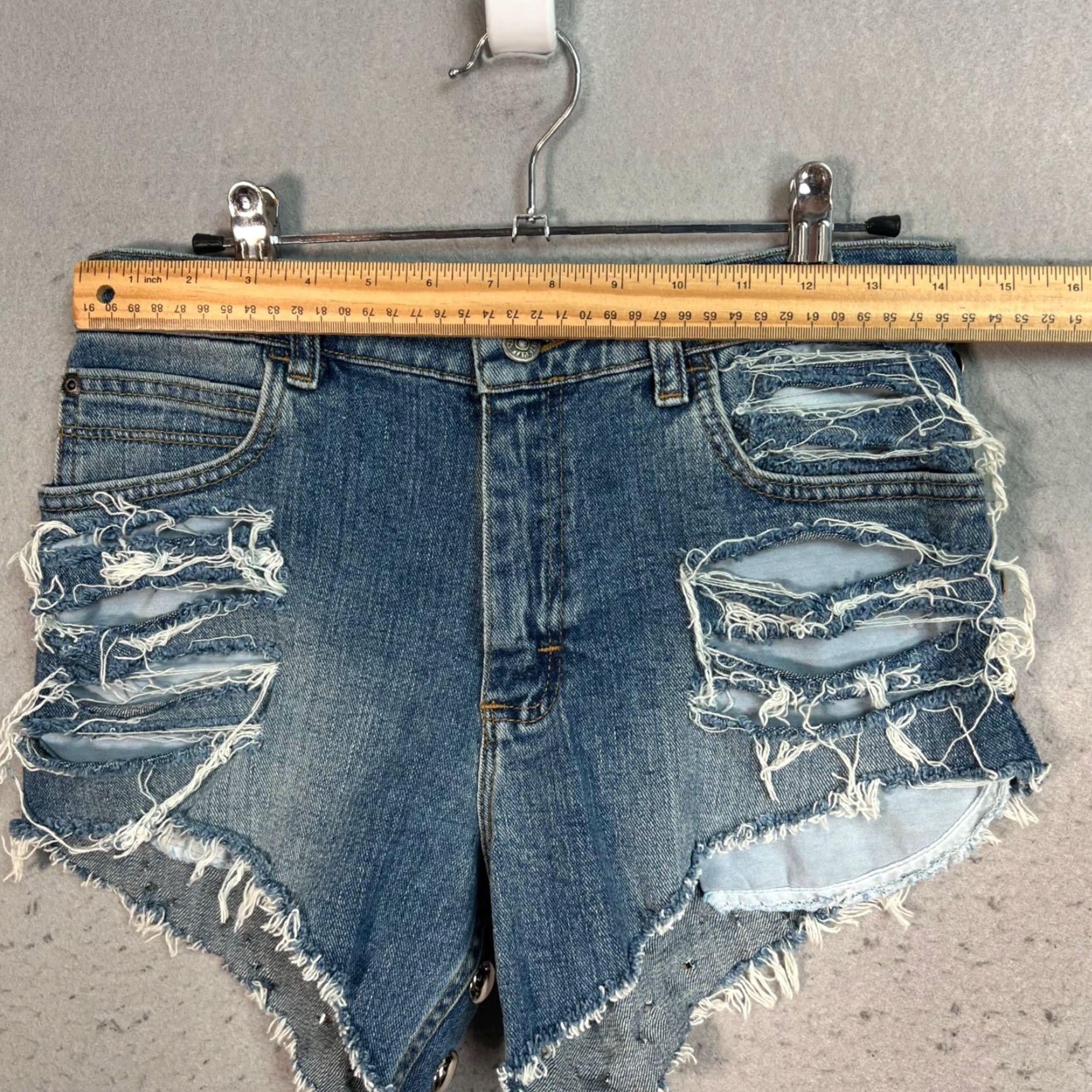 Wrangler Wrangler Denim Shorts - High-Waisted, Distressed, Studded - 28 - Blue - Women - 5-Pocket - 3 In Inseam - Vintage No - Casual Summer Wear Size 28" / US 6 / IT 42 - 3 Thumbnail