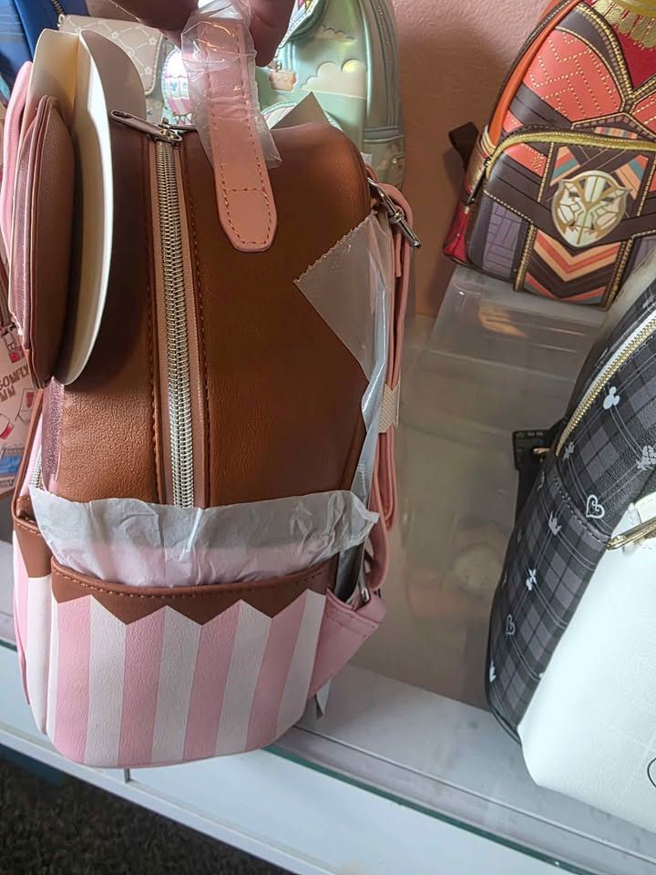 Other Disney Loungefly Minnie Mouse Cupcake Mini Backpack Size ONE SIZE - 2 Thumbnail