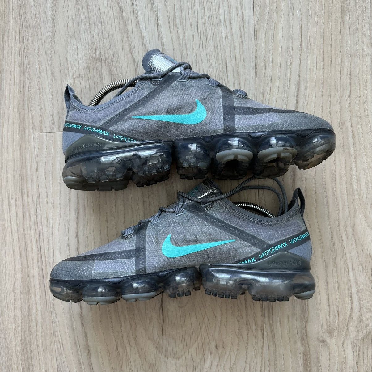 Nike Nike Vapormax Flyknit Size US 10 / EU 43 - 2 Thumbnail