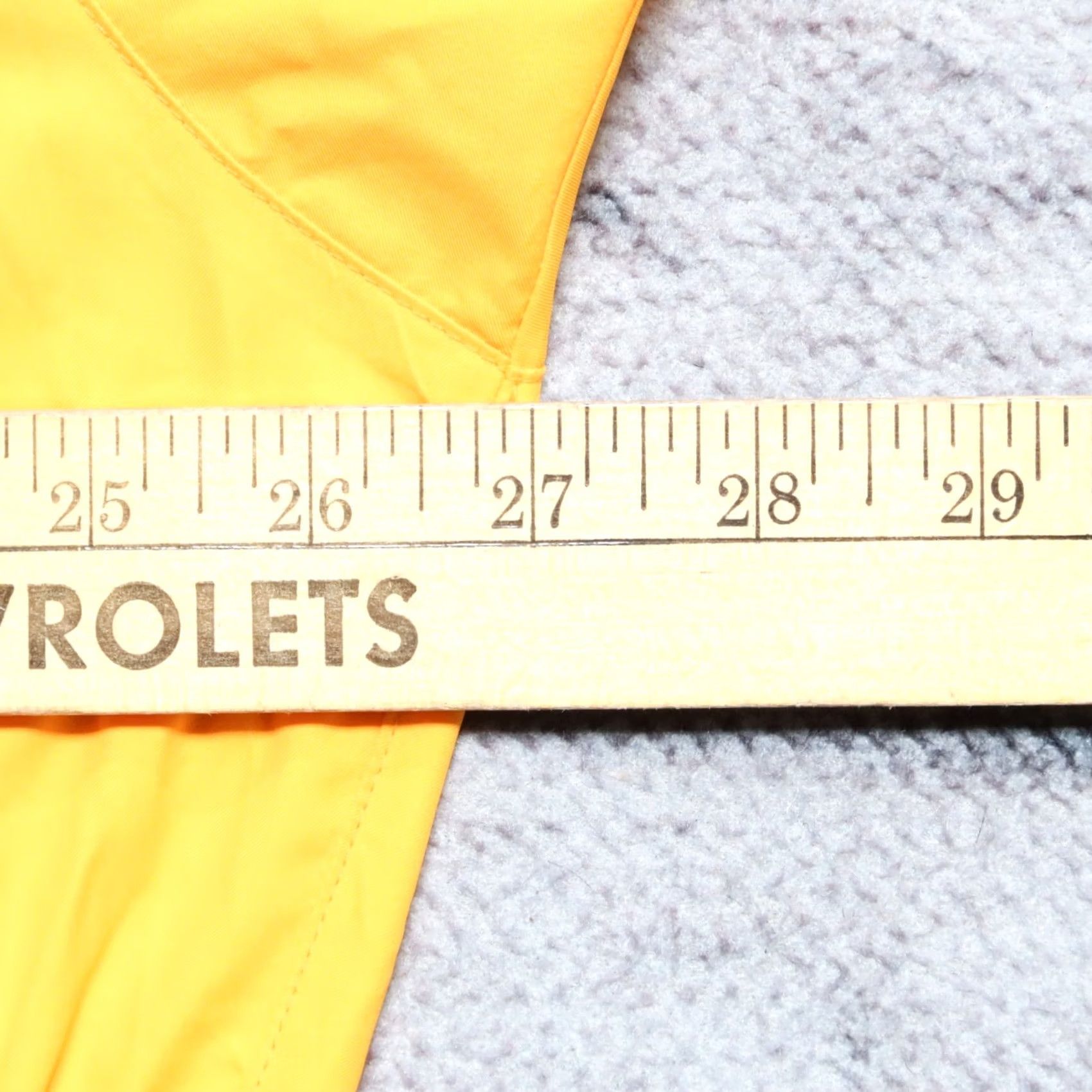 Patagonia VINTAGE Patagonia Regulator Windbreaker Jacket Mens L Yellow Size US L / EU 52-54 / 3 - 7 Thumbnail