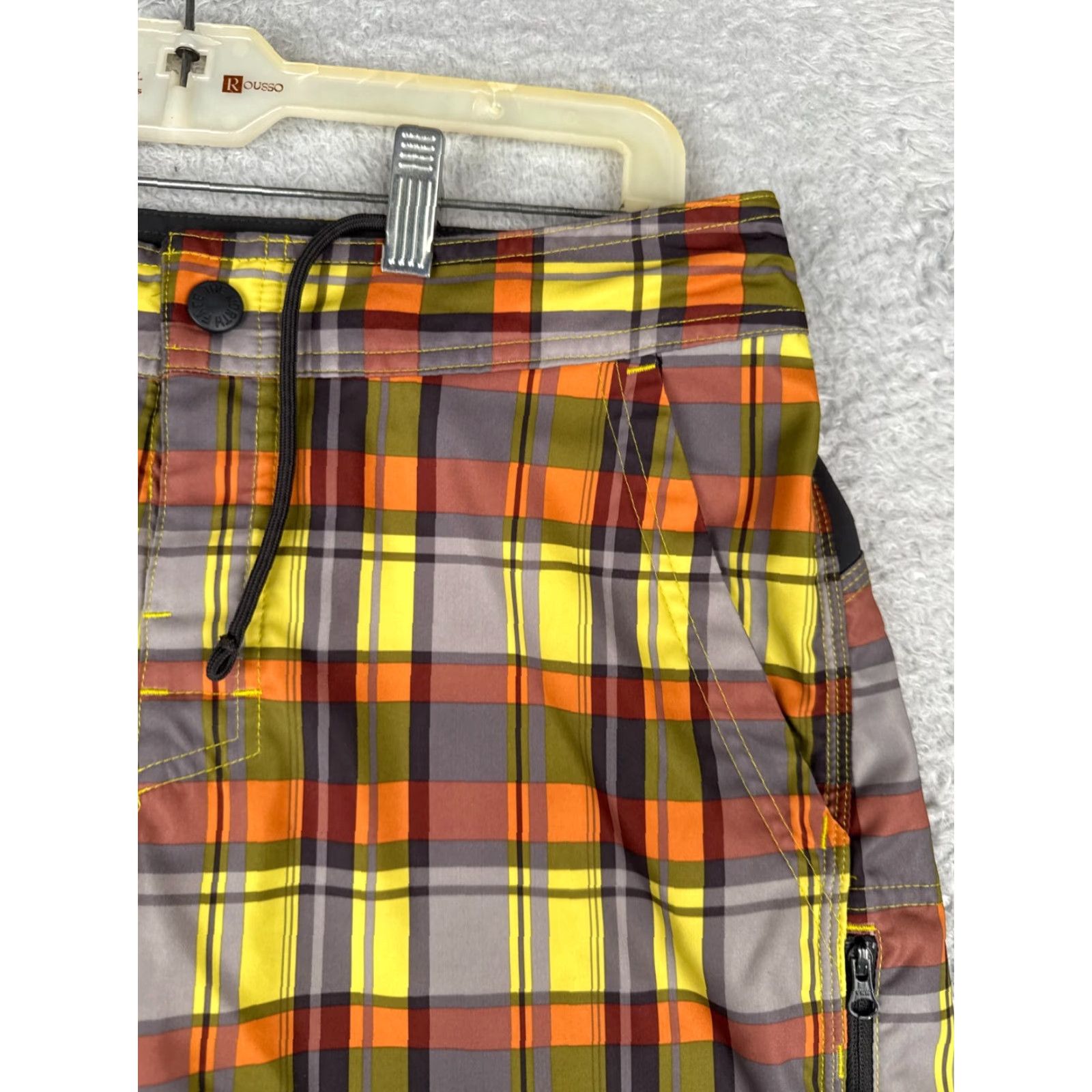 The North Face The North Face Mens Shorts Chino 30x10 Plaid Cotton Blend Yellow Brown Casual Mid Rise 30 Regular Pockets Logo Slim? Size US 30 / EU 46 - 5 Thumbnail