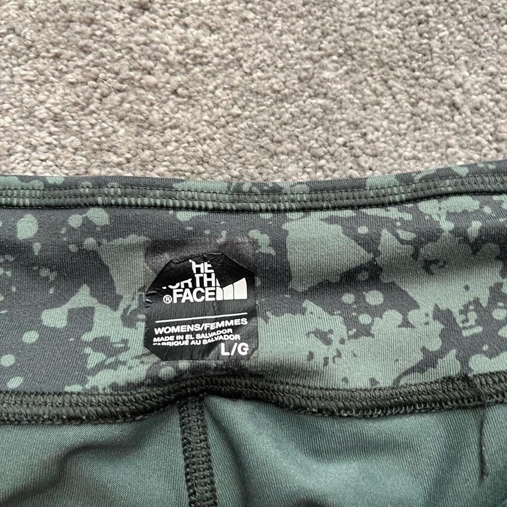 The North Face The North Face Leggings Capris Yoga Pants Camouflage Women's Size 36" / US 14 / IT 50 - 5 Thumbnail