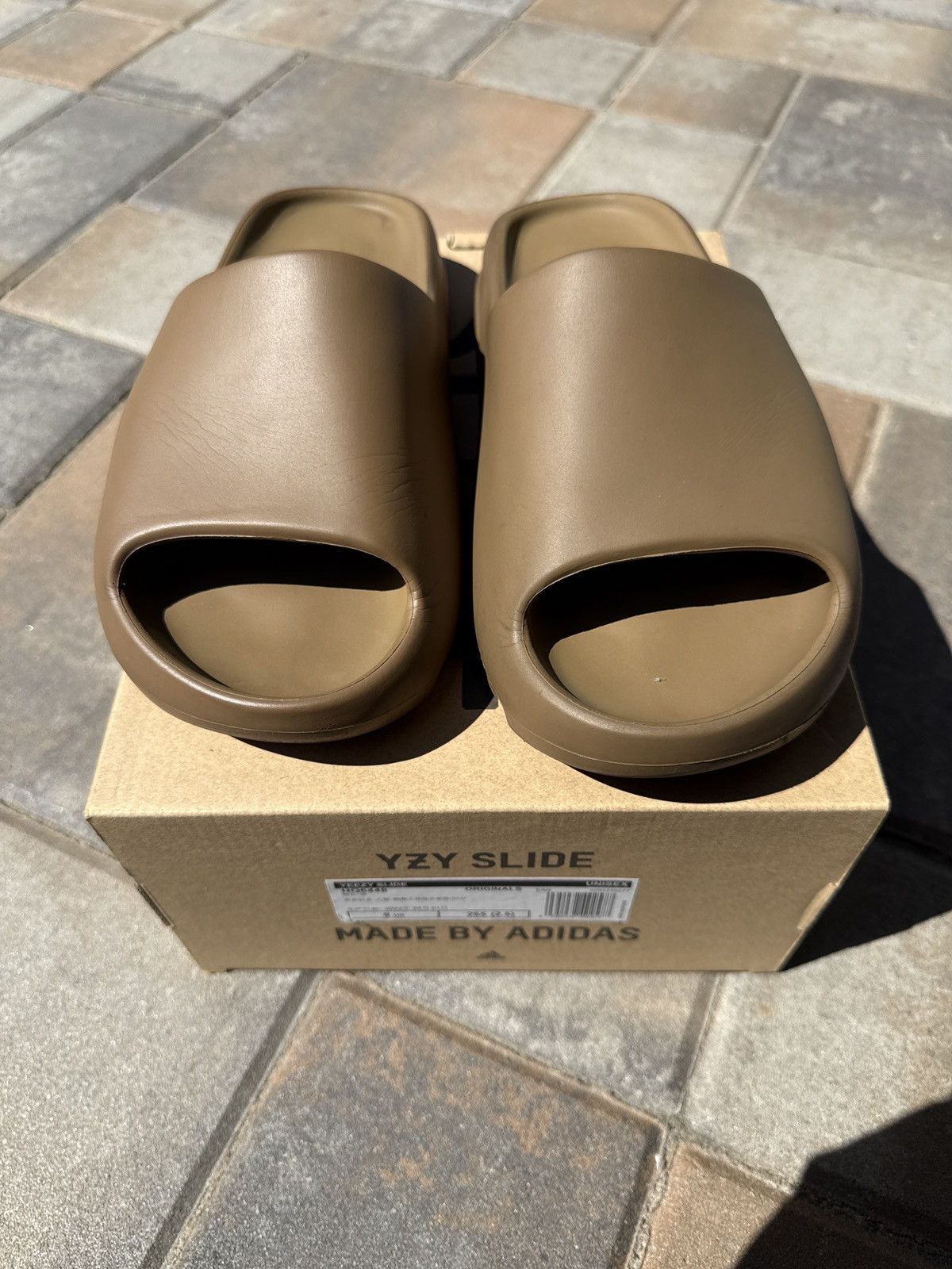 Yeezy Earth Brown Yeezy Slides Size 9 Size US 9 / EU 42 - 5 Thumbnail
