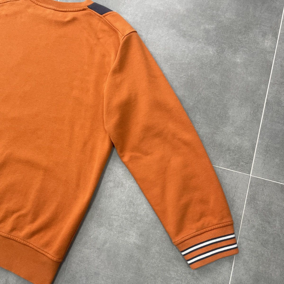 Nike × Vintage Vintage Nike Athletics Oregon USA Sweatshirt Young XL (S) Size US S / EU 44-46 / 1 - 23 Thumbnail