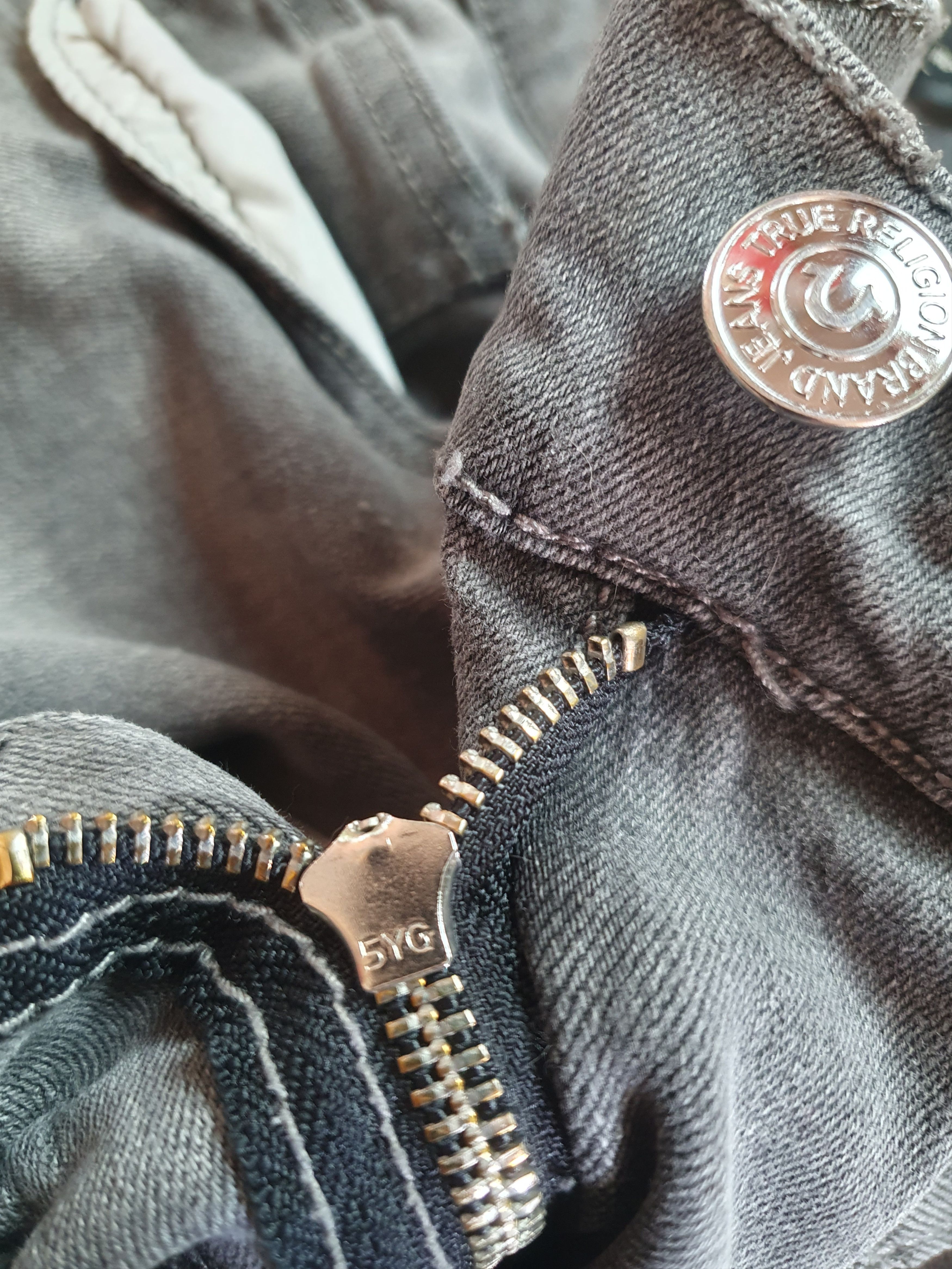 True Religion Gray Denim True Religion Mens Size 34 Rocco Relaxed Skinny Size US 34 / EU 50 - 10 Thumbnail