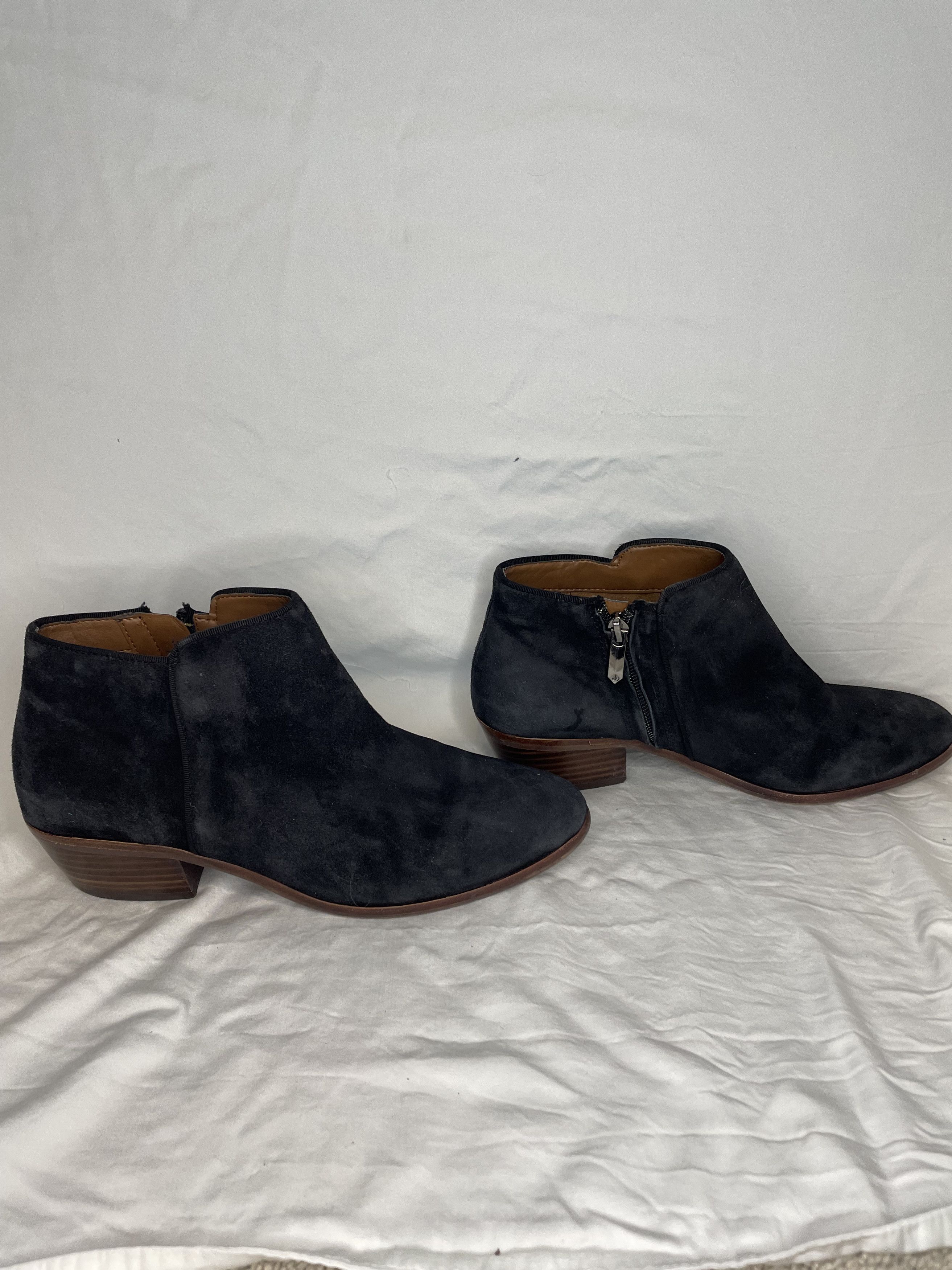Sam Edelman Sam Edelman Petty Ankle Boots Size 8 Suede Leather Side Zip Size US 8 / IT 38 - 2 Thumbnail