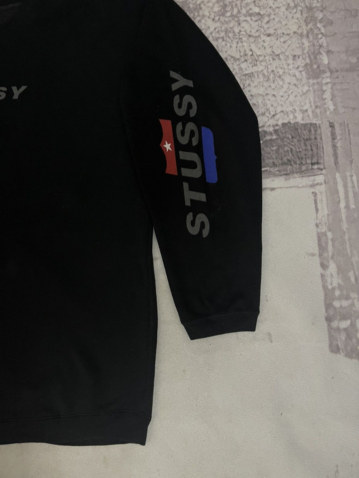 Stussy 90s STUSSY CUBAN FLAG LONG SLEEVE SPELLOUT CREW NECK RARE XL Size US XL / EU 56 / 4 - 4 Thumbnail