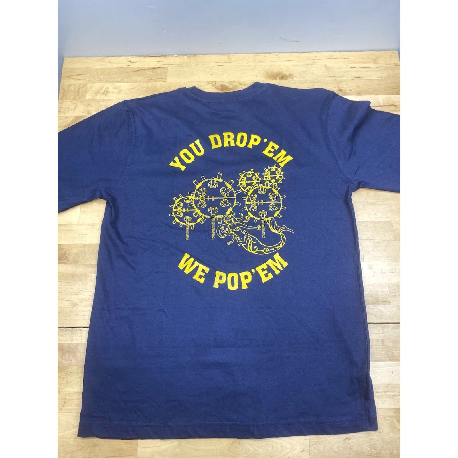 Vintage VINTAGE Military T Shirt Mens XL Blue Navy Graphic Print Crew Neck Short Sleeve T-Shirt 100% Cotton Ultimate Size US XL / EU 56 / 4 - 3 Thumbnail