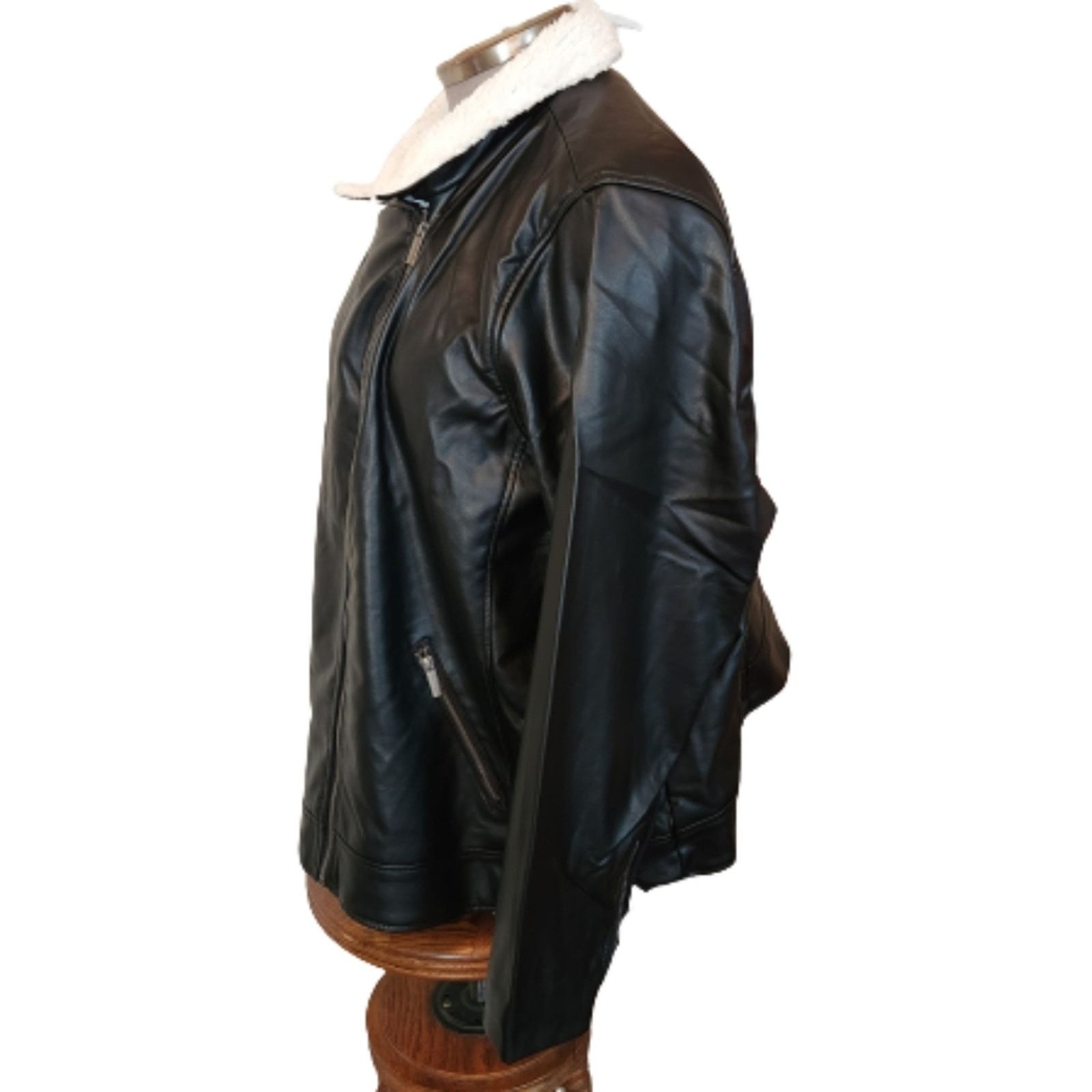 Torrid TORRID ☆ SHERPA LINED ☆ FAUX LEATHER ☆ JACKET ☆ 4x ☆ NWT Size 4XL / US 24-26 - 6 Thumbnail