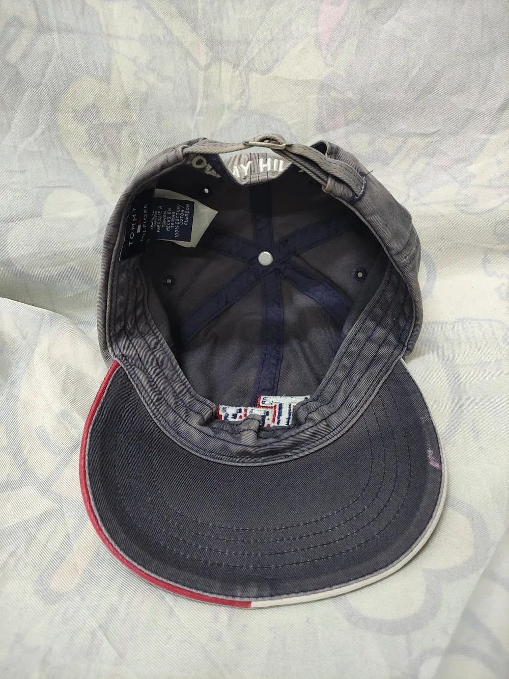 Tommy Hilfiger × Vintage TOMMY HILFIGER VINTAGE CAP DISTRESSED SUNFADED Size ONE SIZE - 8 Thumbnail