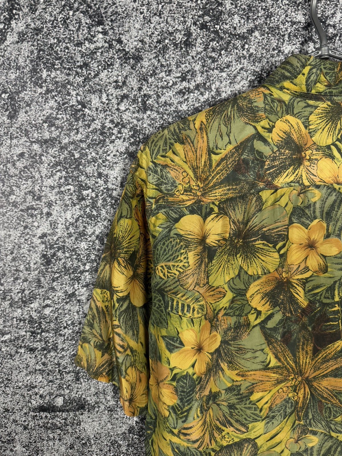 Vintage Anyway Silk Hawaiian Shirt Floral Tropical Short Sleeve Sz M Size US M / EU 48-50 / 2 - 10 Thumbnail