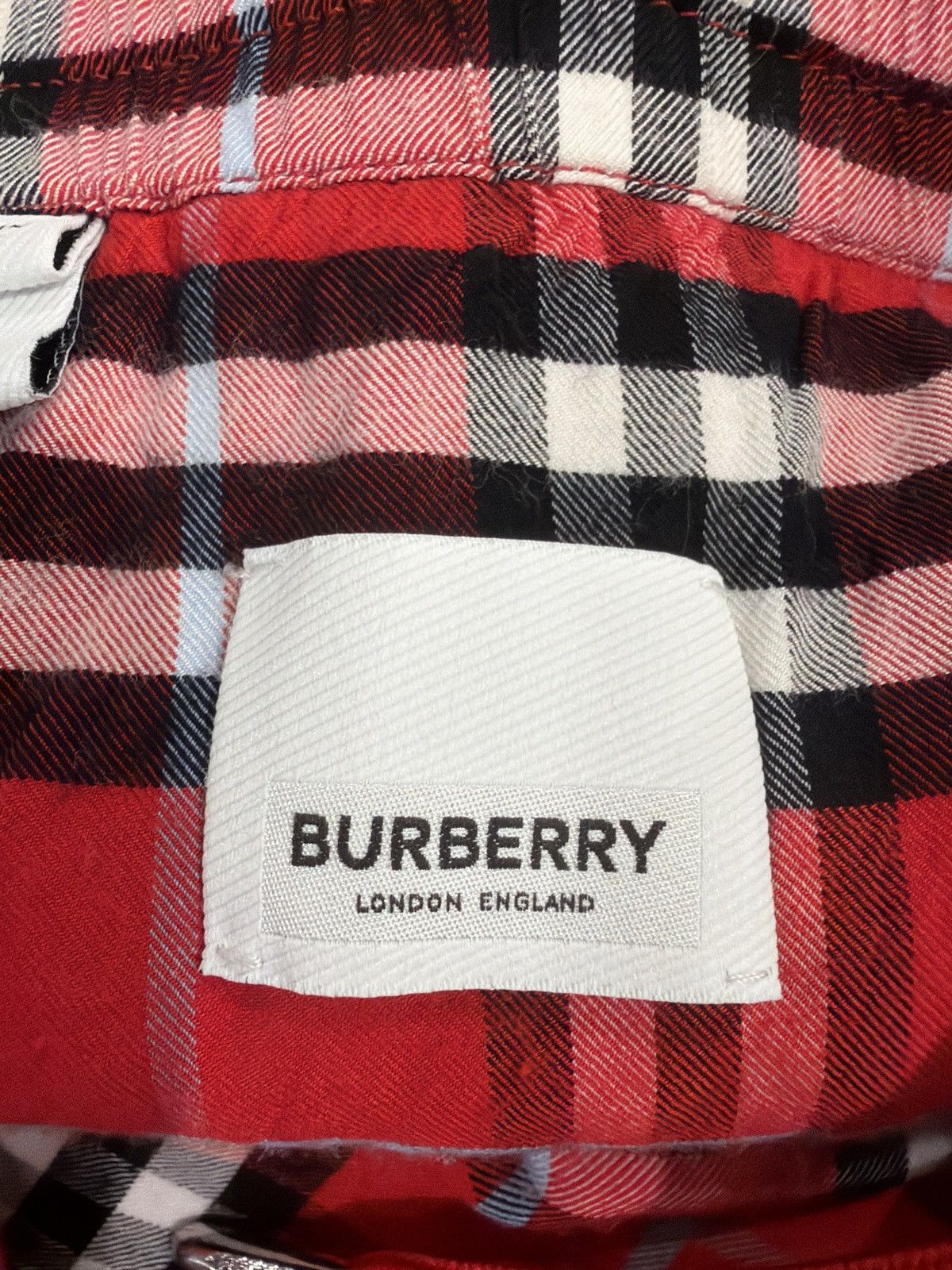 Burberry Burberry Red Shorts – Size S – Excellent Condition Size US 32 / EU 48 - 2 Thumbnail