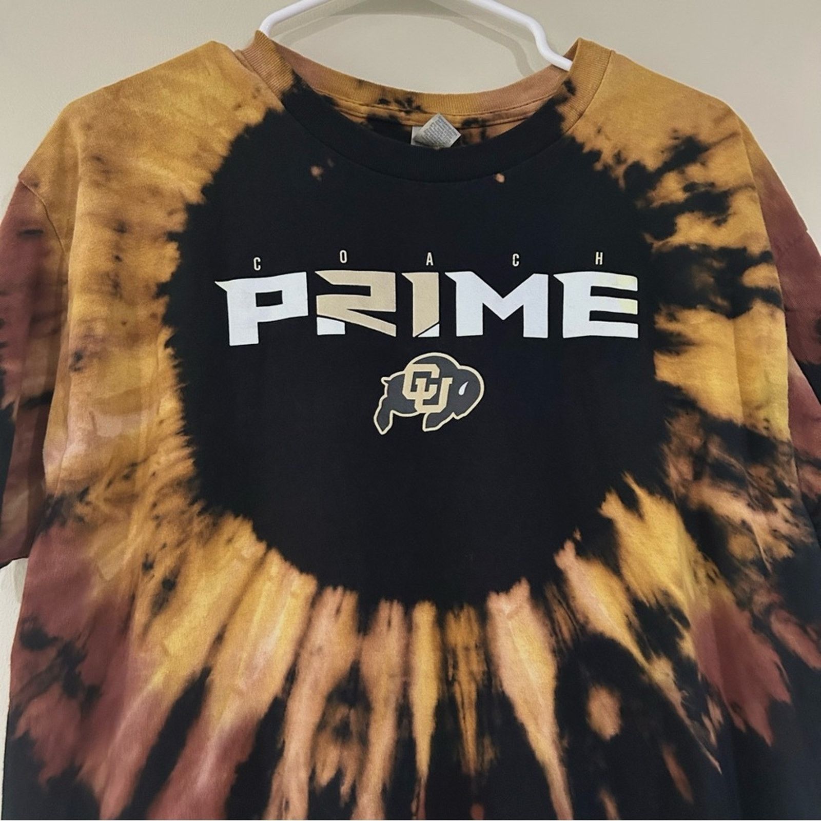 Gildan Colorado Deion Sanders Coach Prime Tie Dye Shirt Size US L / EU 52-54 / 3 - 2 Thumbnail