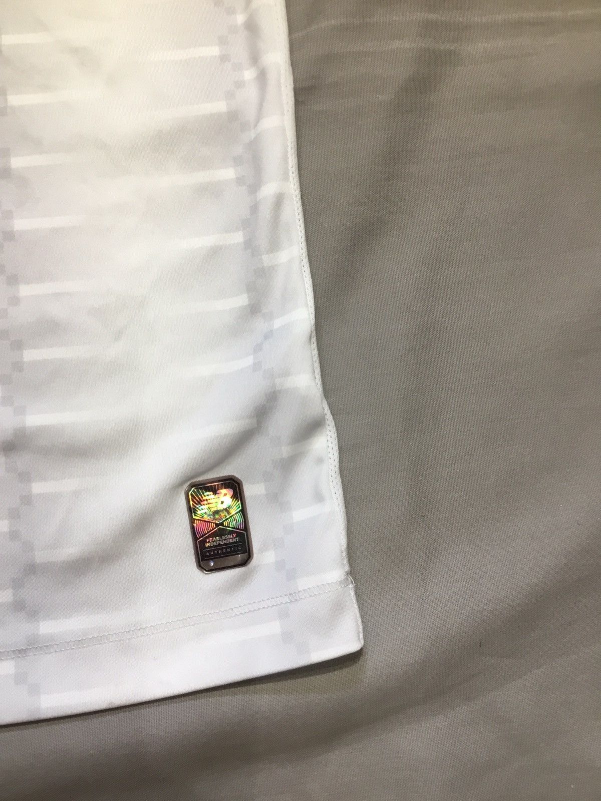 New Balance Liverpool FC 2019/2020 England Away Soccer Jersey Size M Size US M / EU 48-50 / 2 - 3 Thumbnail