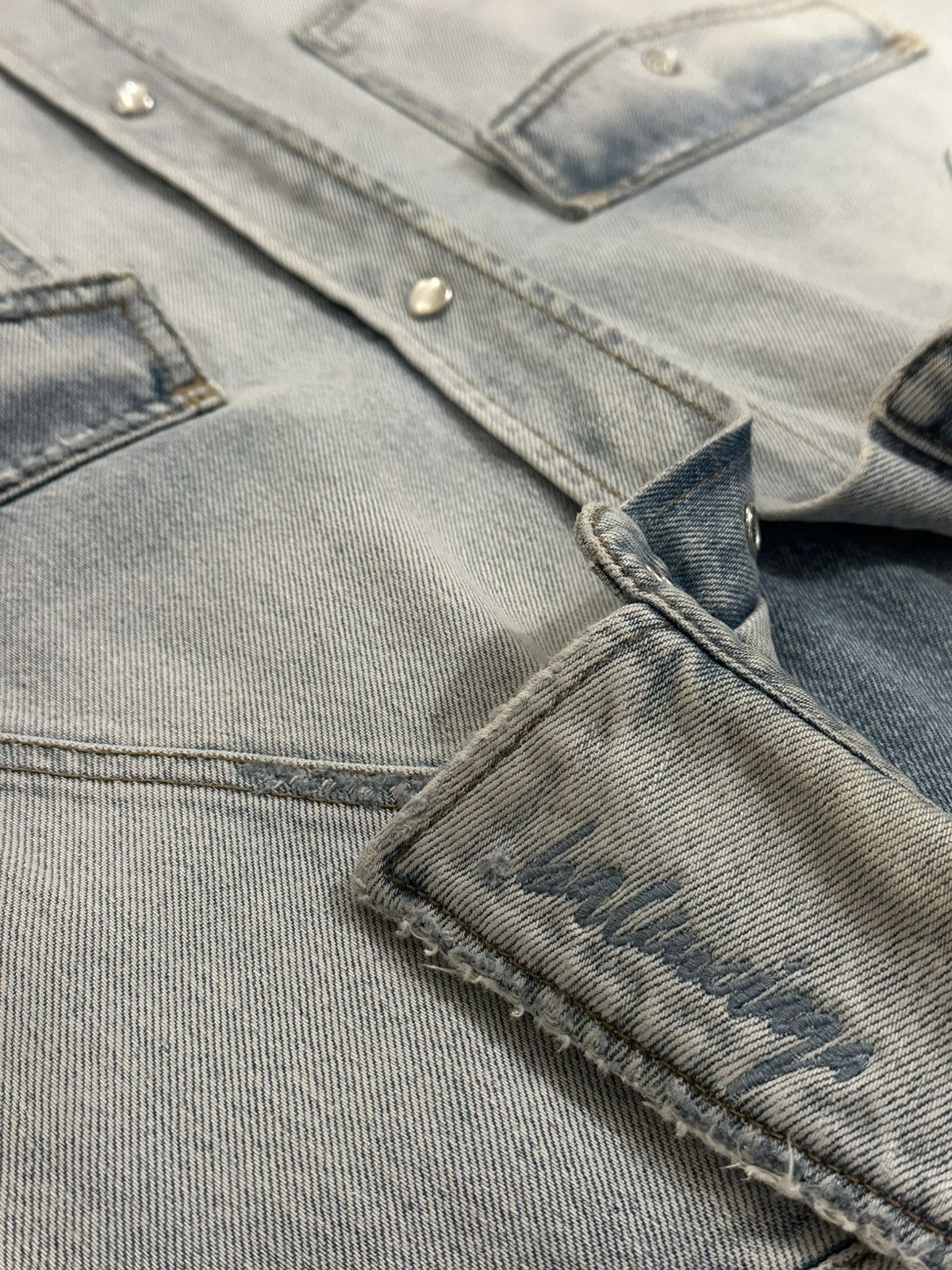 Balenciaga Balenciaga distressed oversized sleeveless shirt Size US M / EU 48-50 / 2 - 4 Thumbnail