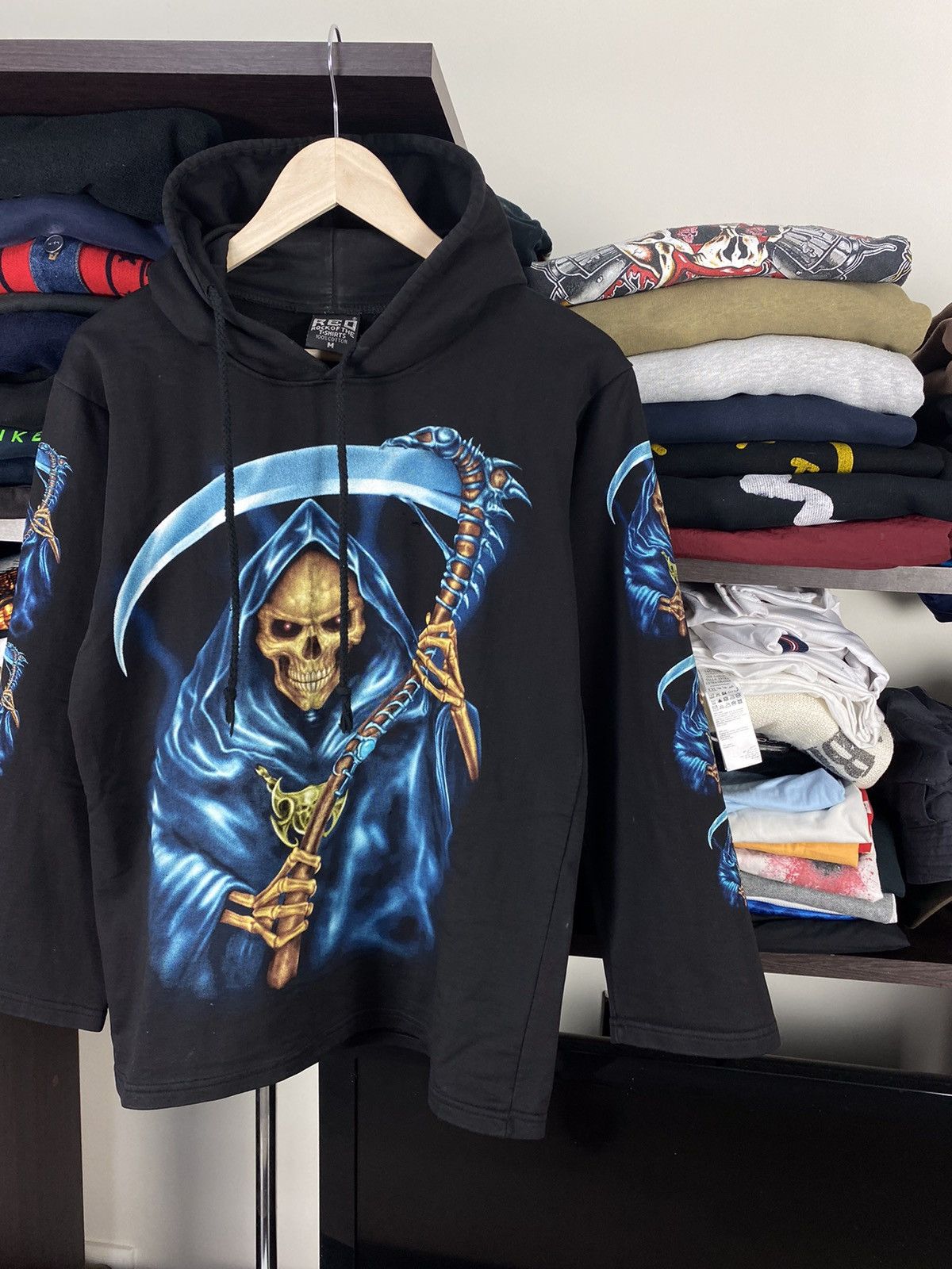 Japanese Brand × Vintage Vintage Y2K Fire Skull and Dragon Rock Of The T Shirt Hoodie Size US M / EU 48-50 / 2 - 2 Thumbnail