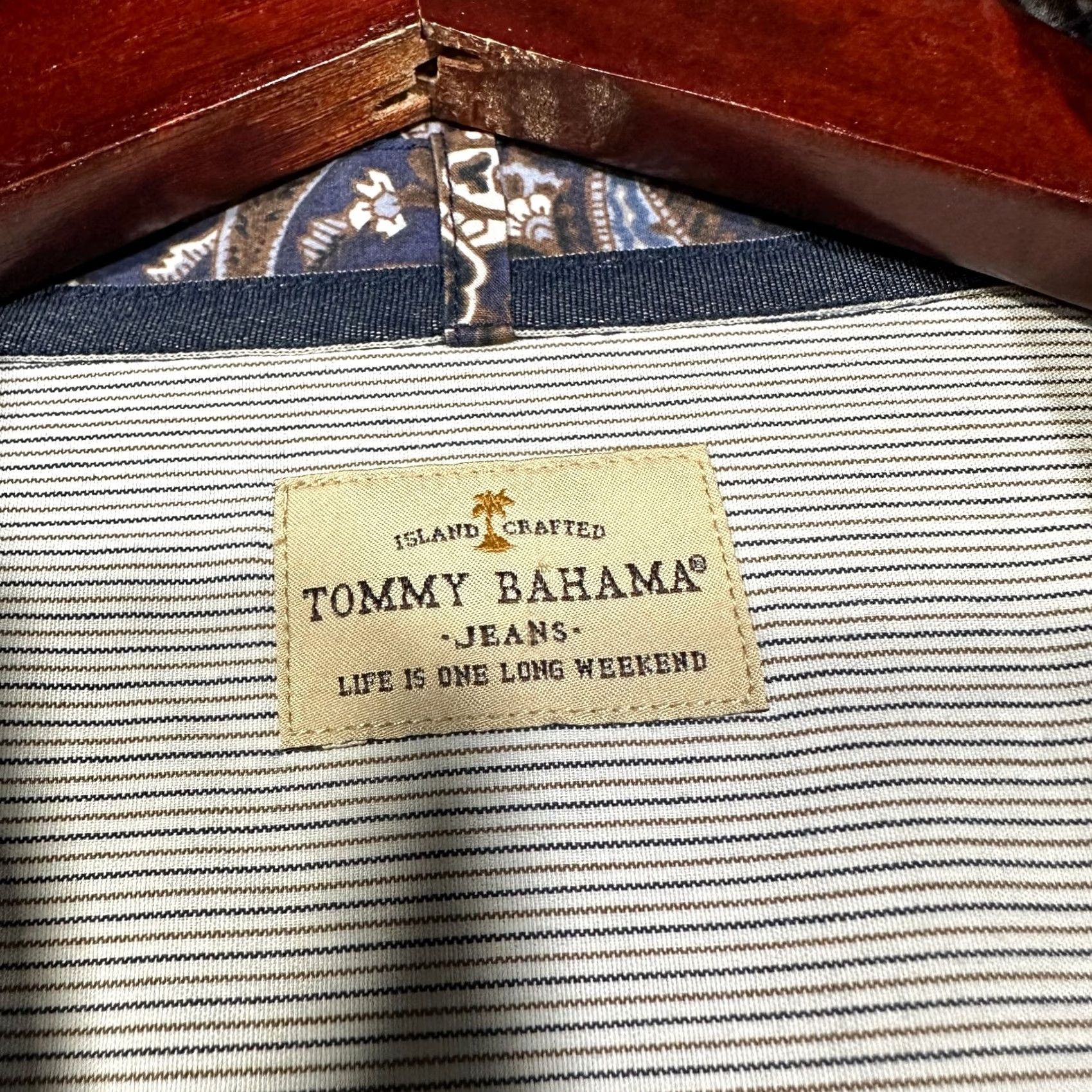 Tommy Bahama Tommy Bahama Jeans Shirt Mens XL Button Down Cotton Blue Paisley Pocket Size US XL / EU 56 / 4 - 7 Thumbnail