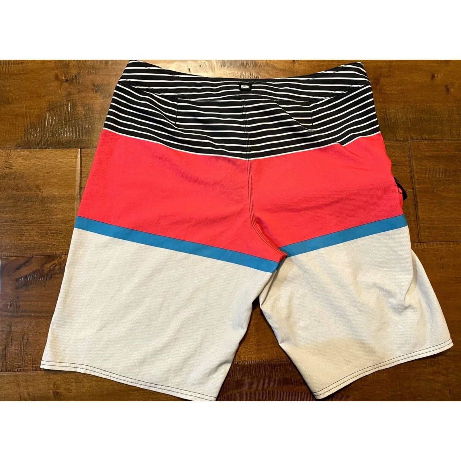 Rusty Rusty Board Shorts Surf Wear - Men's 34 Multicolor Pink Stripes 91% Polyester 9% Elastane Jersey Bottoms Regular Size 34 Mens Size US 34 / EU 50 - 3 Thumbnail