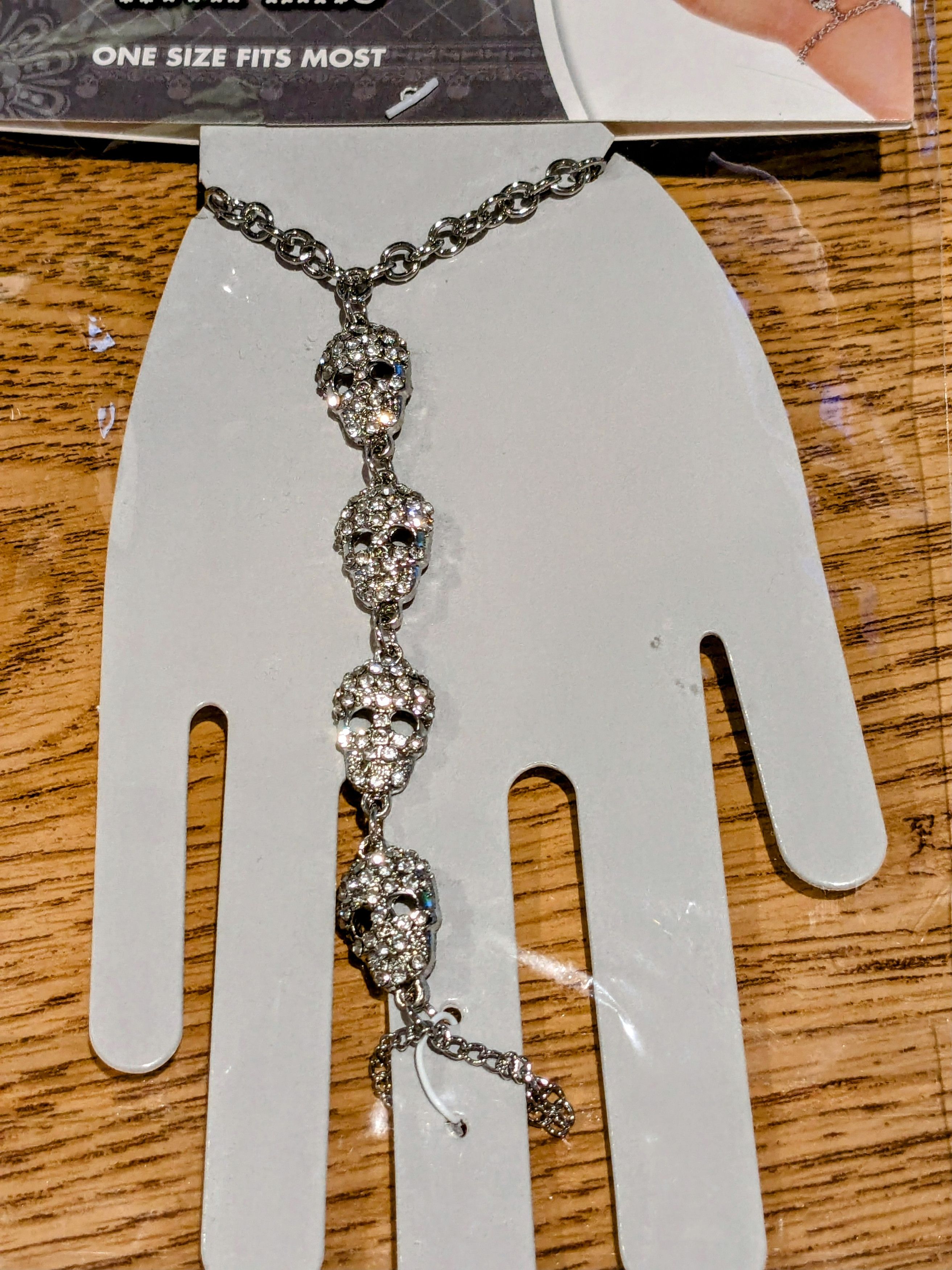 Other Rhinestone Skulls Chain Hand Bracelet w/Ring Jewelry Charm Size ONE SIZE - 2 Thumbnail