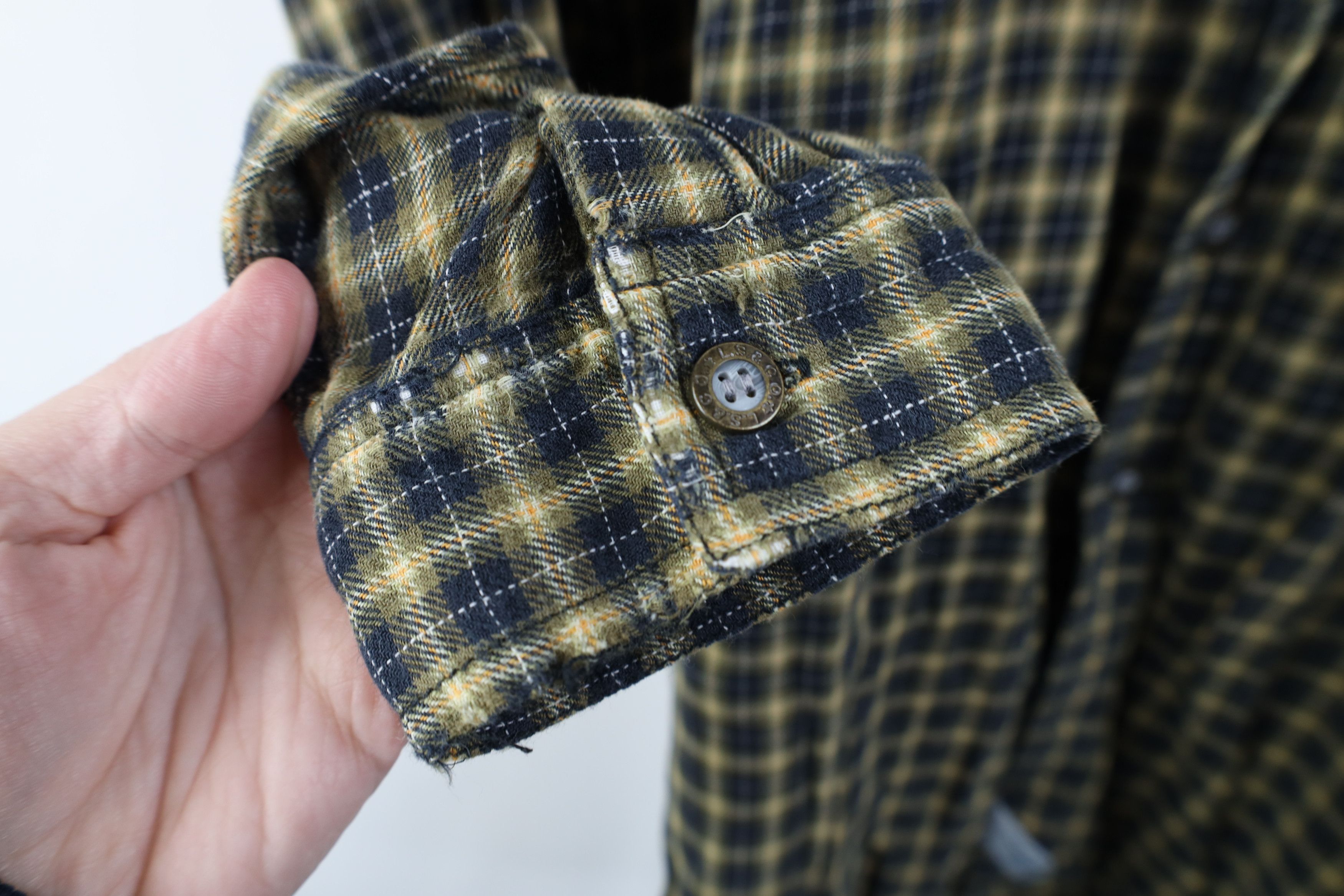 Levi's Vintage 90s Levis Baggy Flannel Collared Button Shirt Plaid Size US XL / EU 56 / 4 - 6 Thumbnail