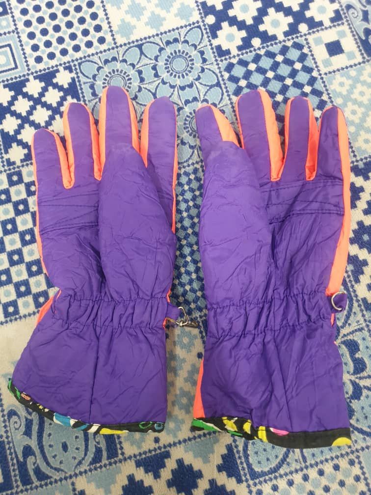Other Unbrand multicolour winter season glove Size 38 - 7 Thumbnail