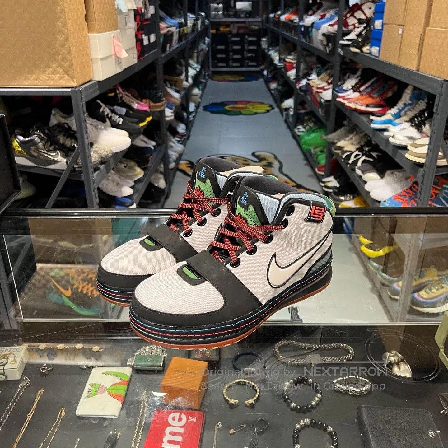 Nike Nike Lebron 6. Size US 11 / EU 44 - 1 Thumbnail