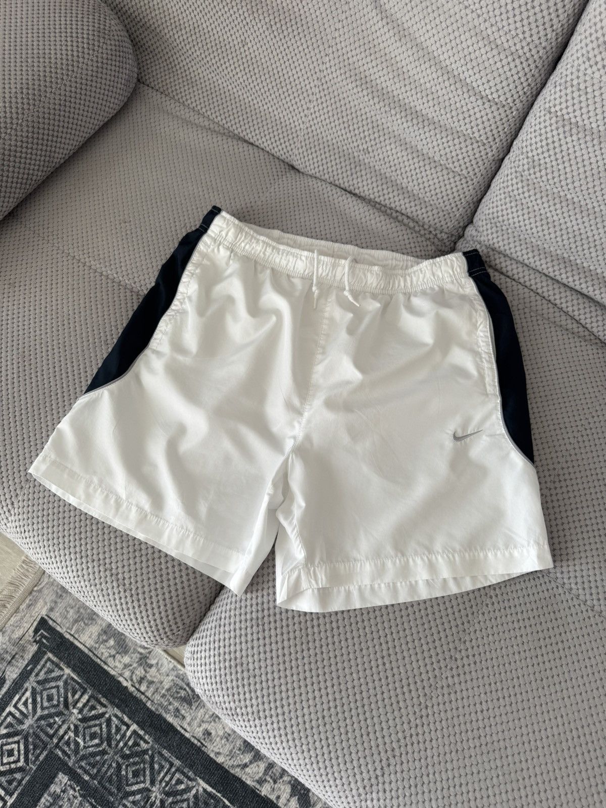 Nike Nike Vintage Logo Swoosh Drill Y2K Blockcore Shorts Size US 32 / EU 48 - 3 Thumbnail