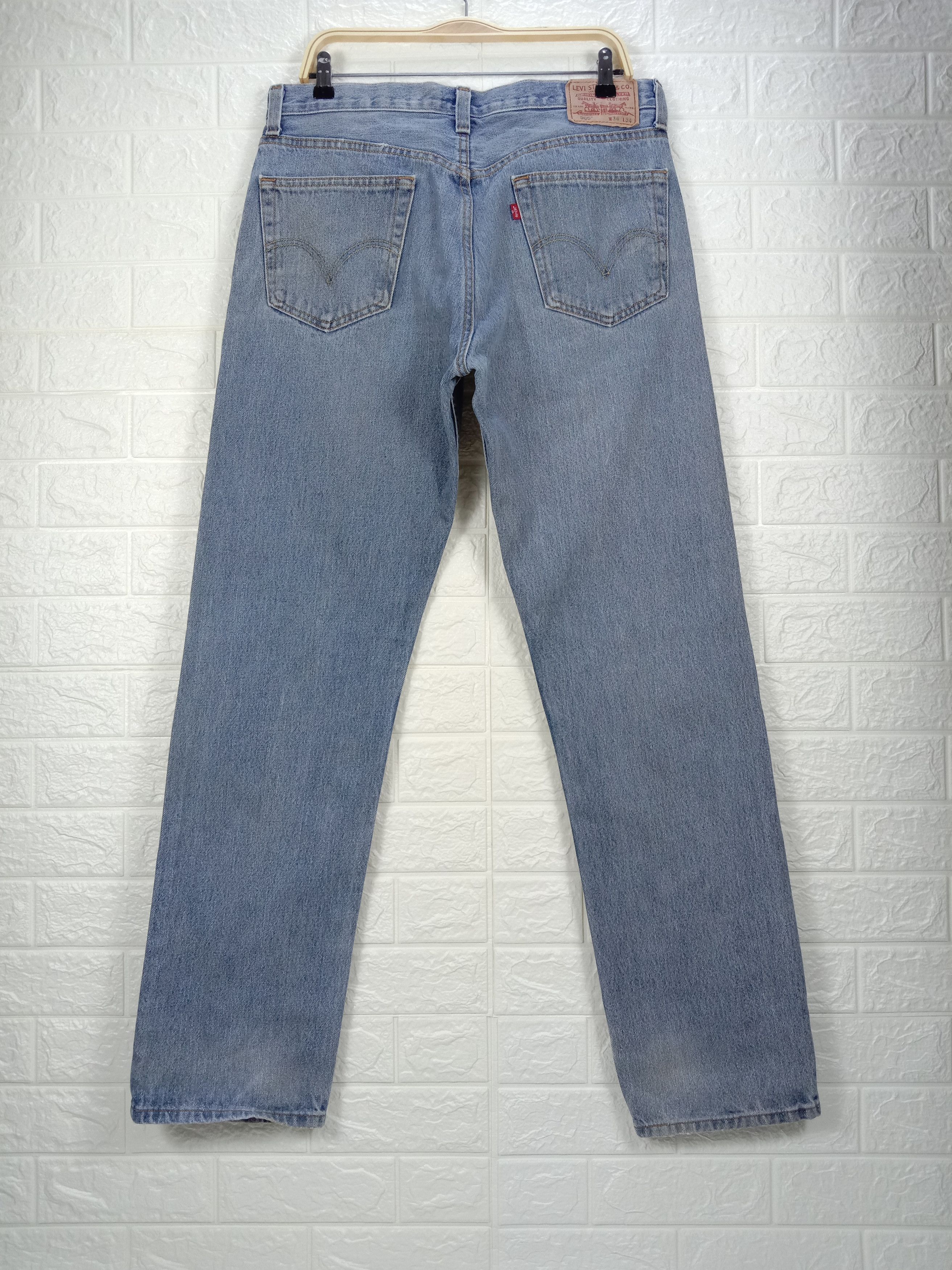 Levi's Vintage Levi's 505 Jeans Light Wash Regular Fit Denim Size US 34 / EU 50 - 5 Thumbnail