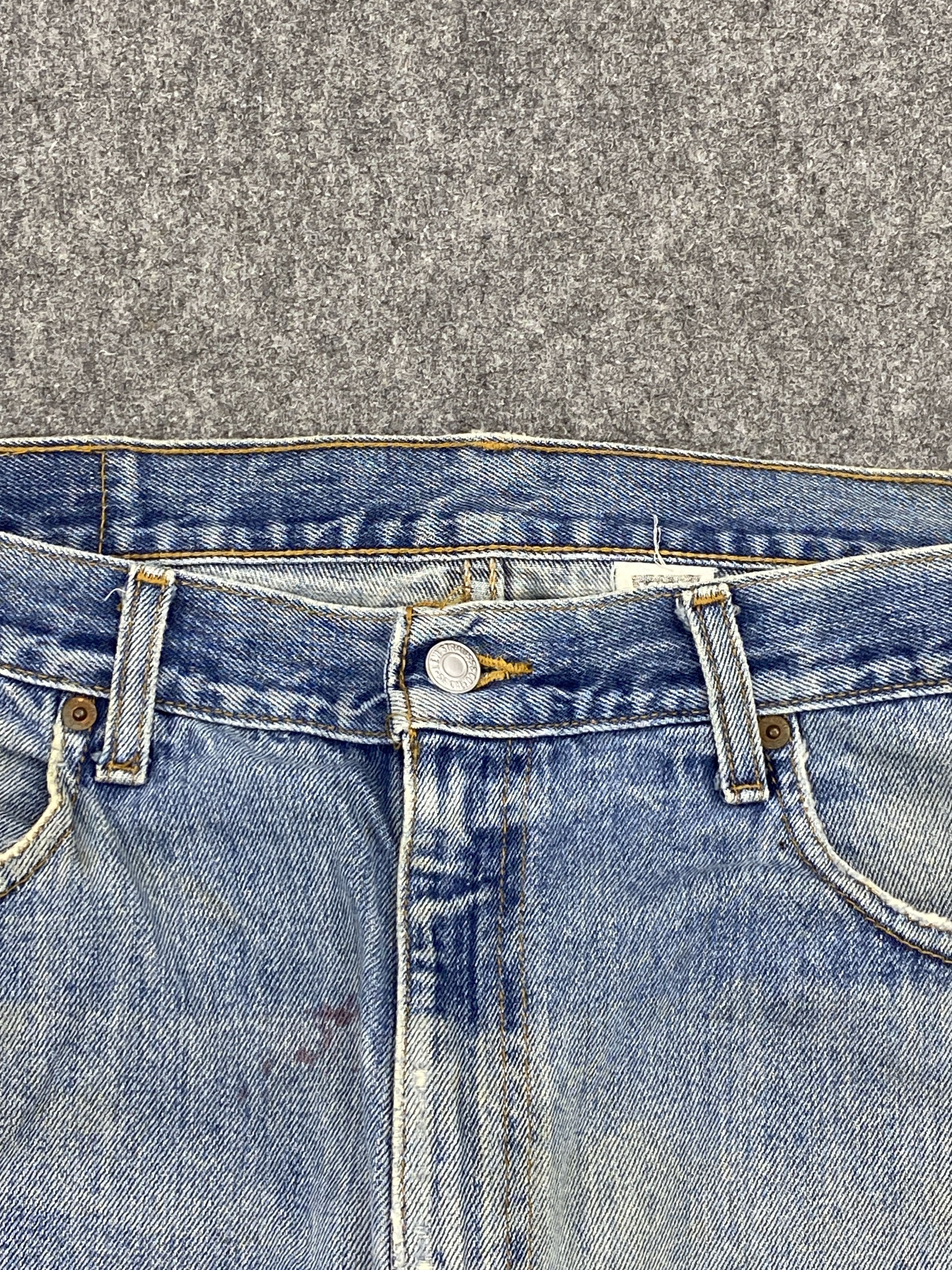 Levi's × Vintage Distressed Vintage 90s Levis 505 Faded Blue Jeans DP2618 Size US 34 / EU 50 - 9 Thumbnail