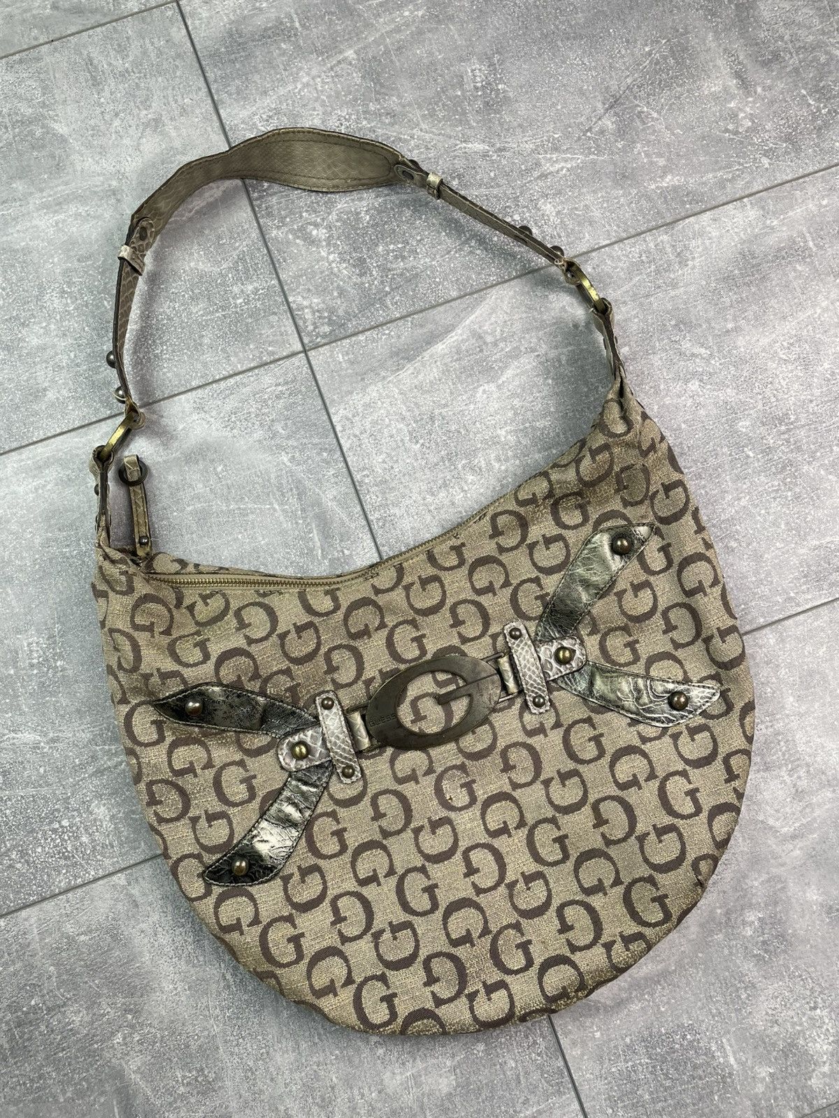 Guess Guess Monogram Vintage Shoulder Bag Size ONE SIZE - 3 Thumbnail