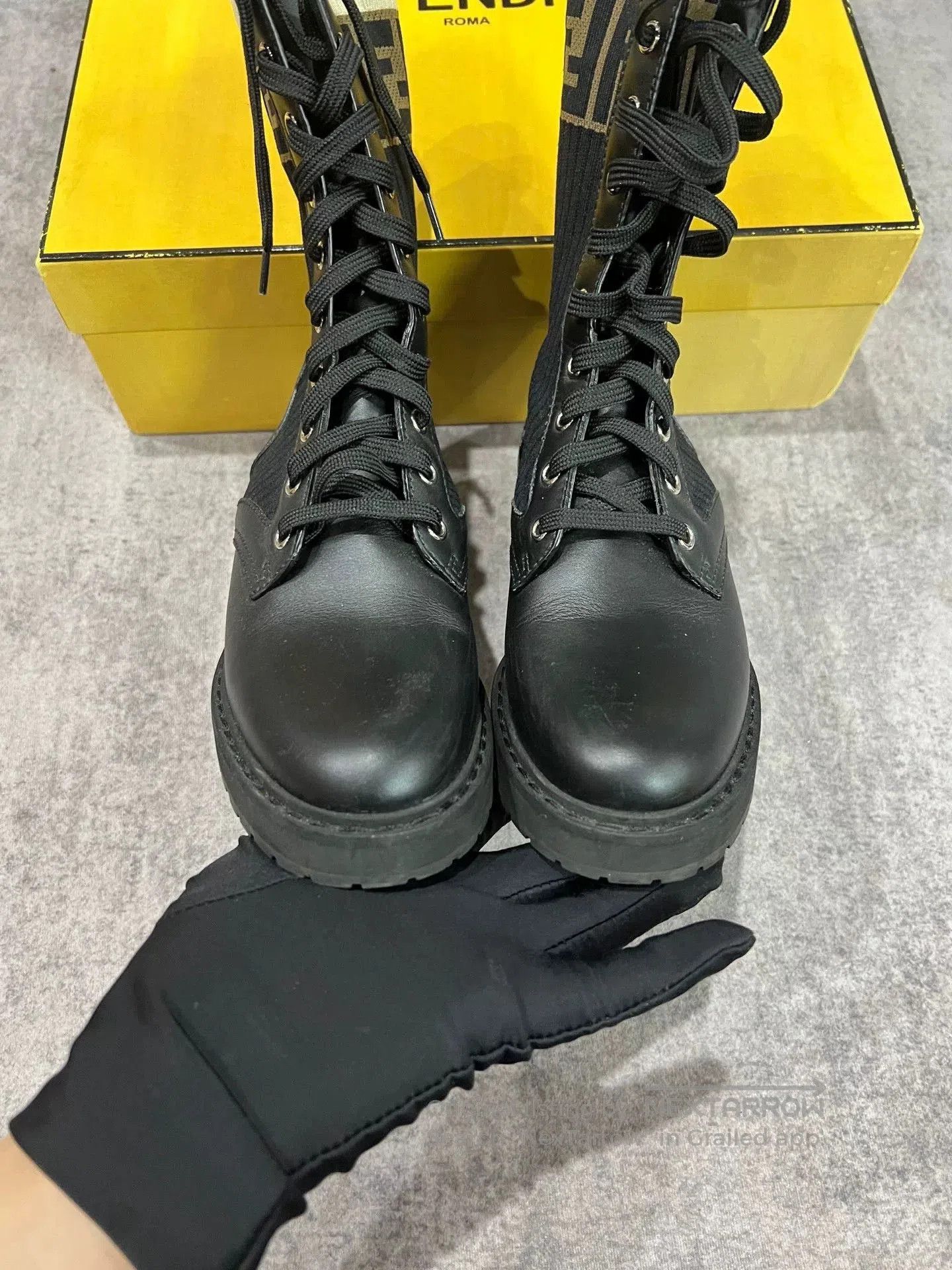 Fendi Fendi Logo Lace. Size US 6 / IT 36 - 4 Thumbnail