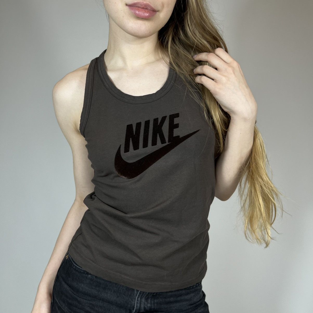 Nike Vintage Y2K Nike Swoosh Big Logo Brown Retro Style Tank Top Size M / US 6-8 / IT 42-44 - 1 Thumbnail