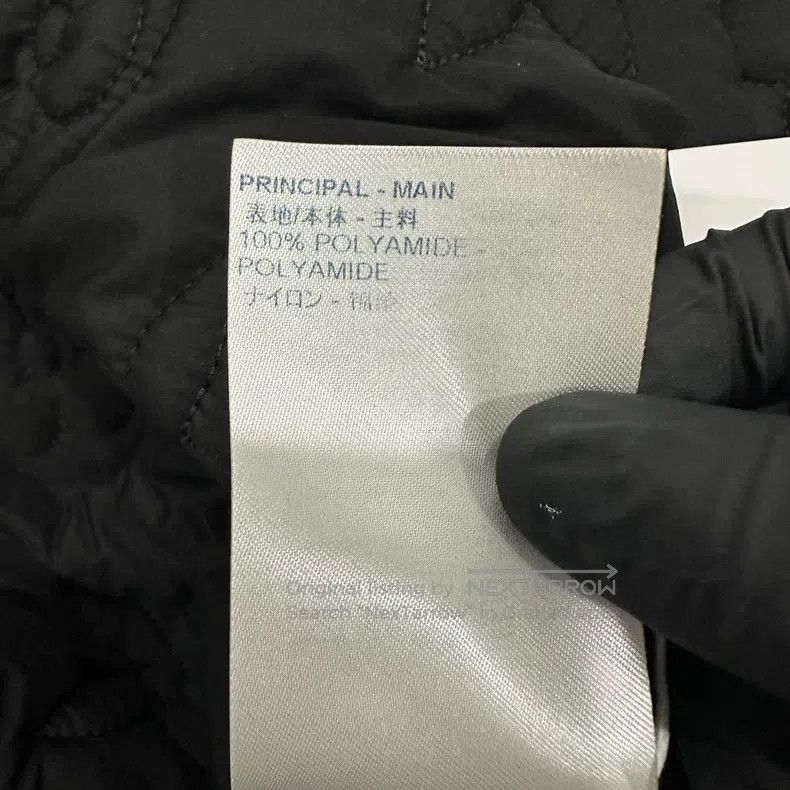 Louis Vuitton Louis Vuitton Embossed presbyopic embossed full logo jacke Size US L / EU 52-54 / 3 - 5 Thumbnail
