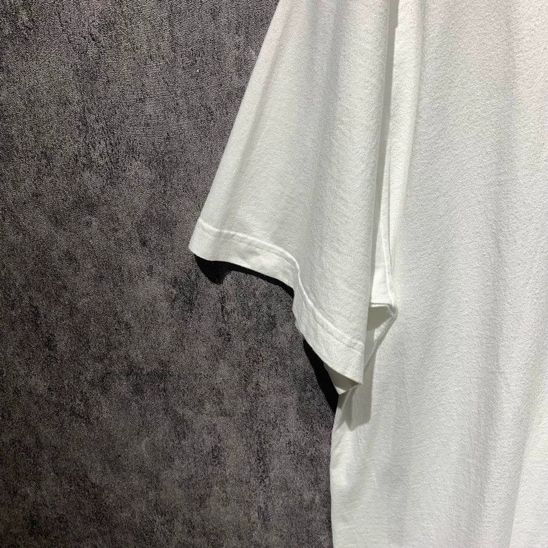 Balenciaga Balenciaga Cursive Letter Design on Chest shirt 2503-Nextar Size US S / EU 44-46 / 1 - 7 Thumbnail
