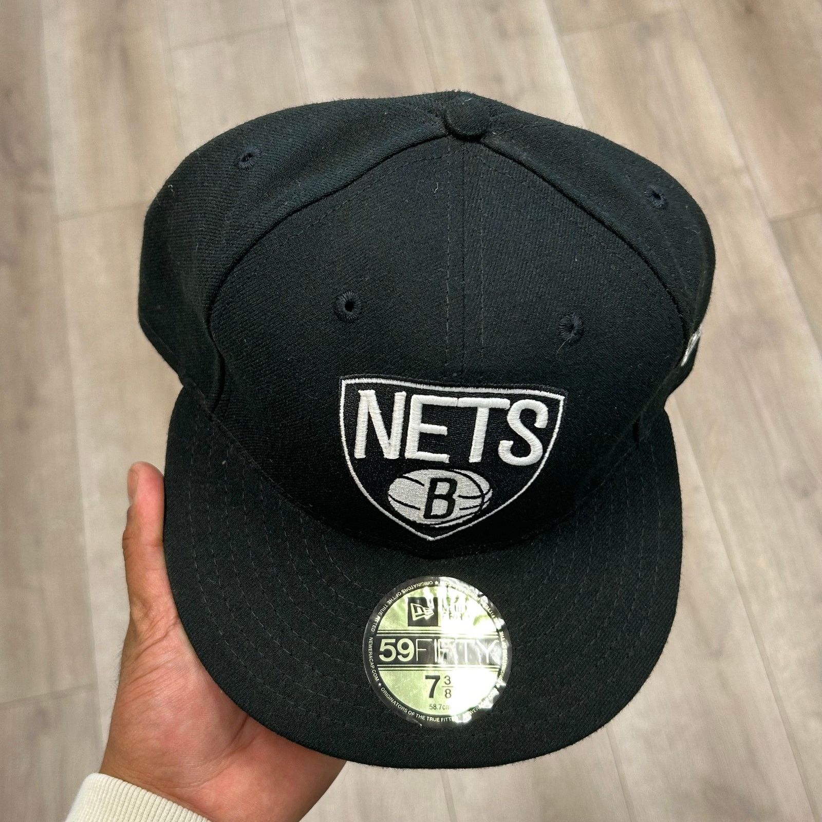 New Era Brooklyn Nets 59Fifty New Era Fitted Hat Cap sz 7 3/8 B25 Size ONE SIZE - 3 Thumbnail