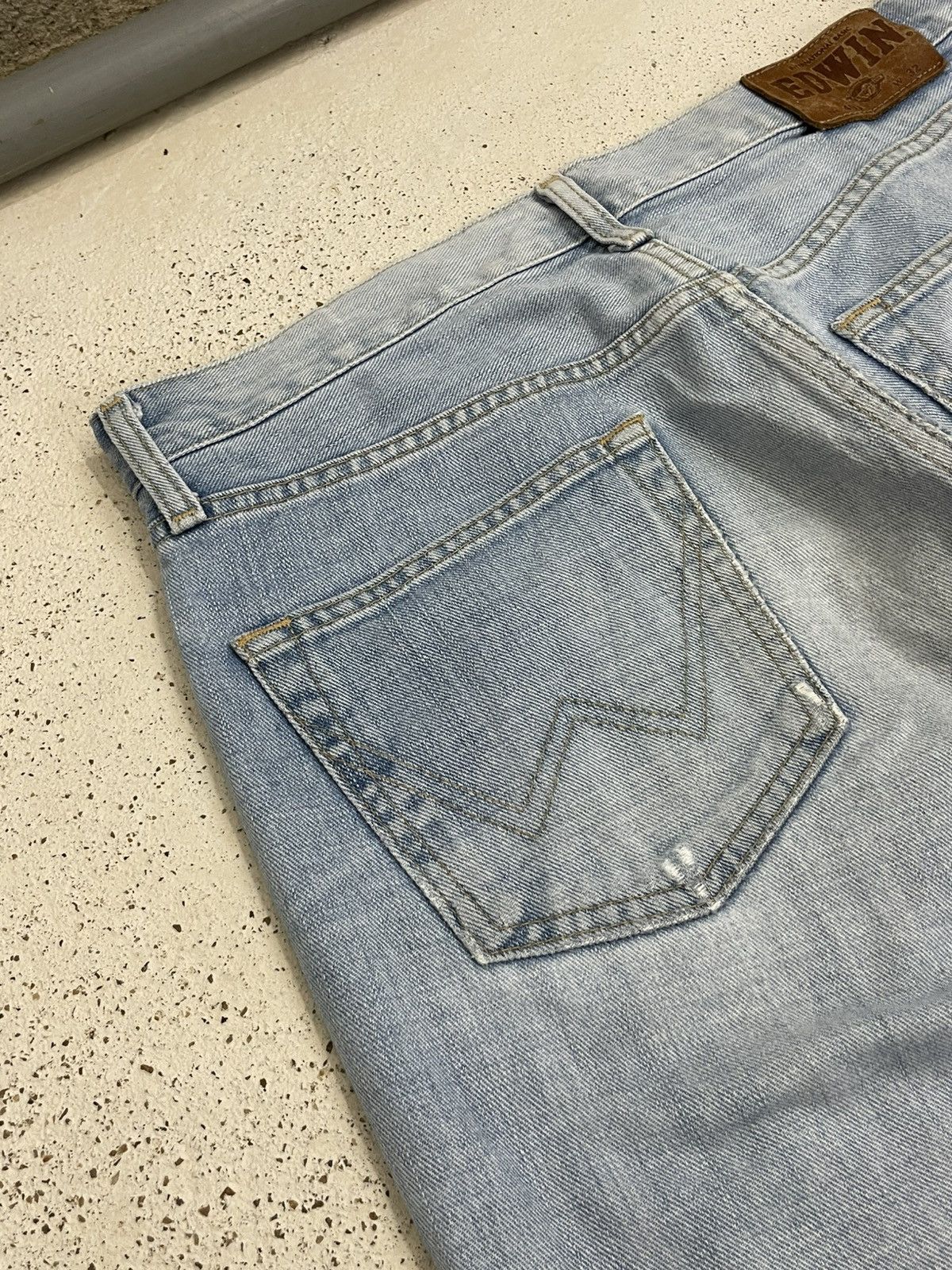 Edwin Vintage Edwin 403 Light Wash Distressed Denim Pants Size US 32 / EU 48 - 15 Thumbnail