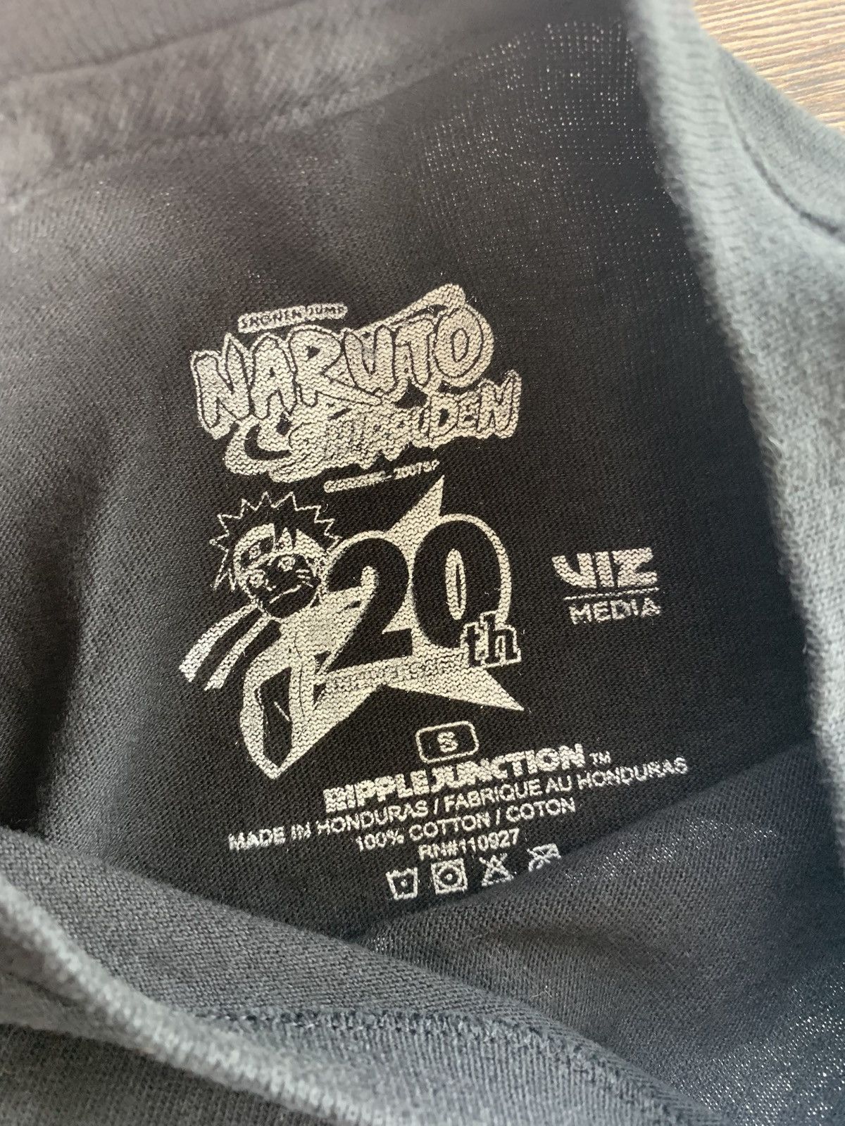 Japanese Brand × Vintage Naruto 20th Anniversary Kakashi Shirt Size US S / EU 44-46 / 1 - 2 Thumbnail