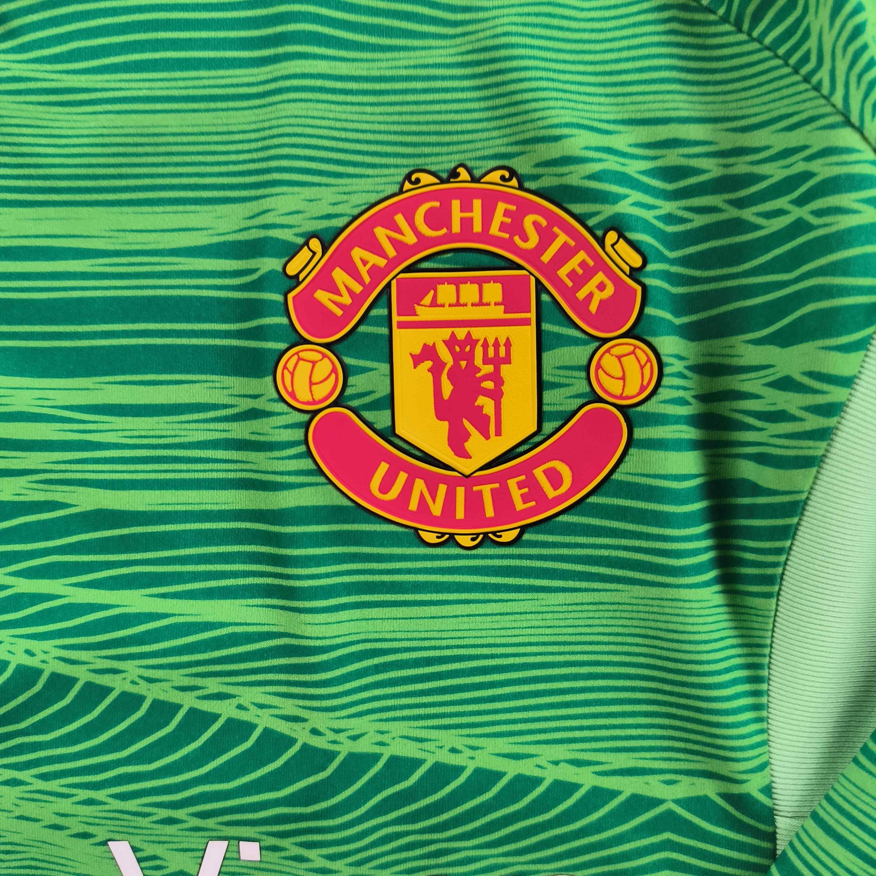 Adidas Manchester United 21-22 Adidas GK De Gea football jersey XS Size US XS / EU 42 / 0 - 4 Thumbnail