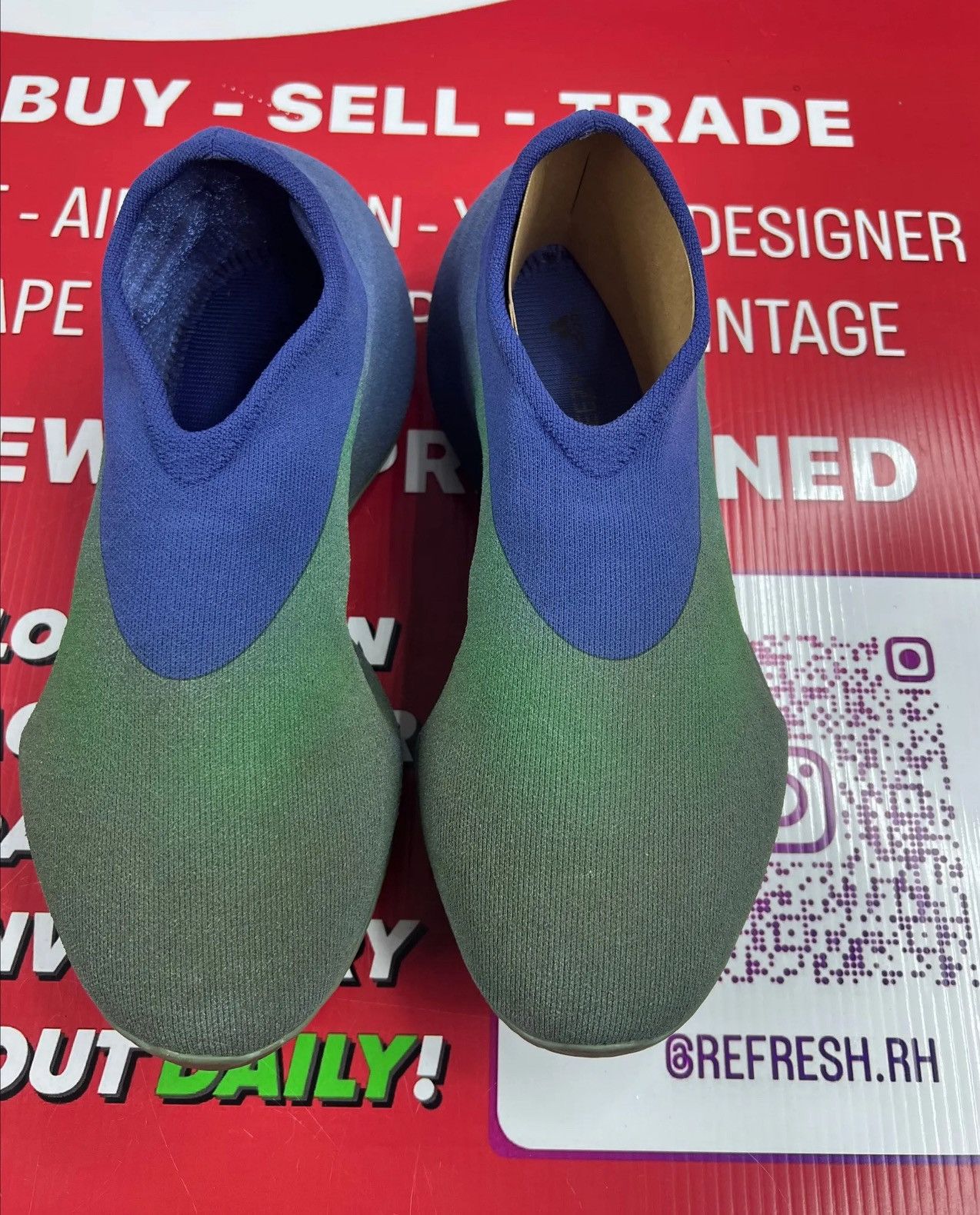 Adidas Yeezy Knit RNR Faded Azure Size 11.5 Size US 11.5 / EU 44-45 - 4 Thumbnail