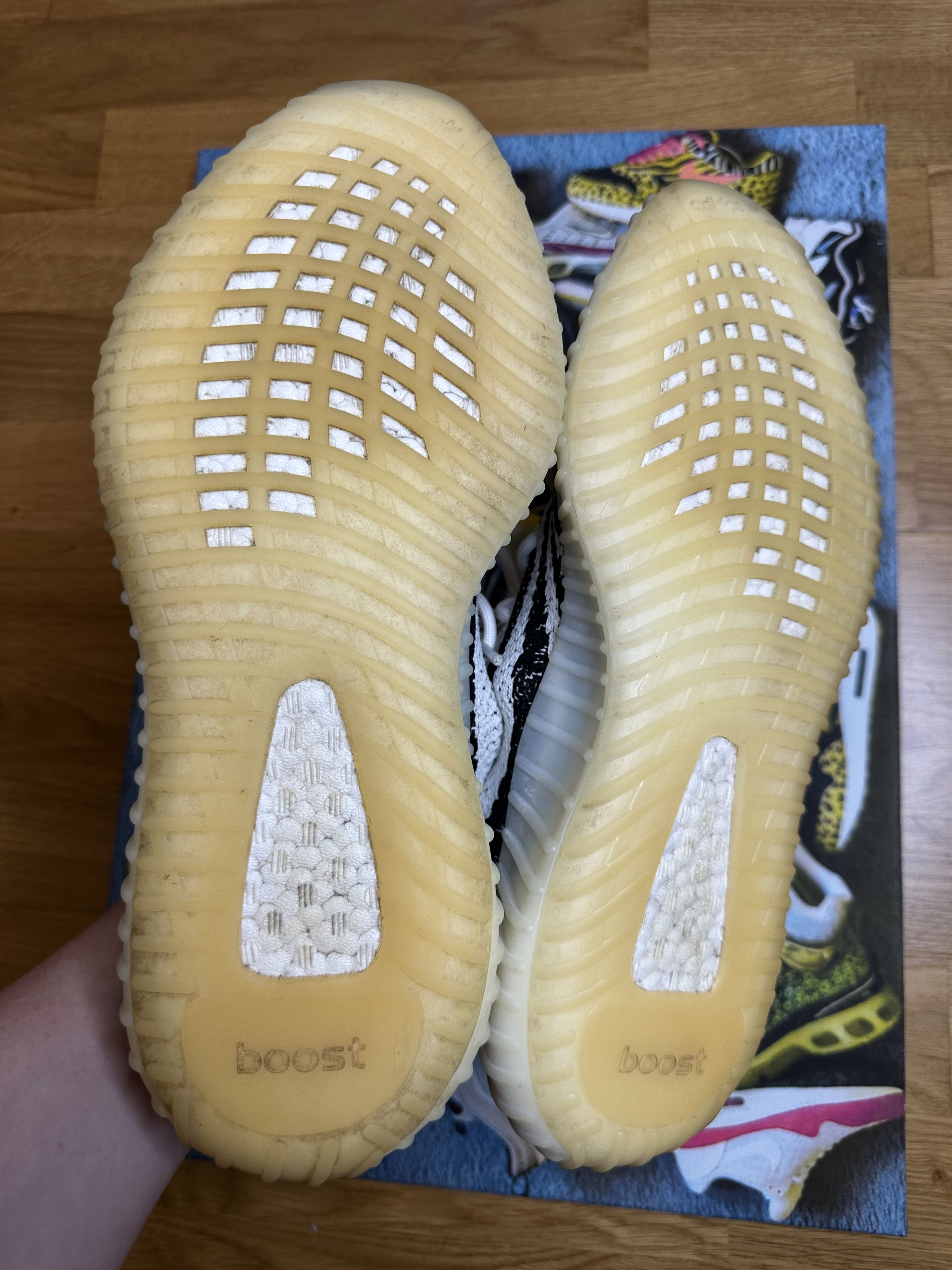 Adidas × Kanye West Adidas Yeezy Boost 350 V2 White/Black CP9654 US10 44 Size US 10 / EU 43 - 8 Thumbnail