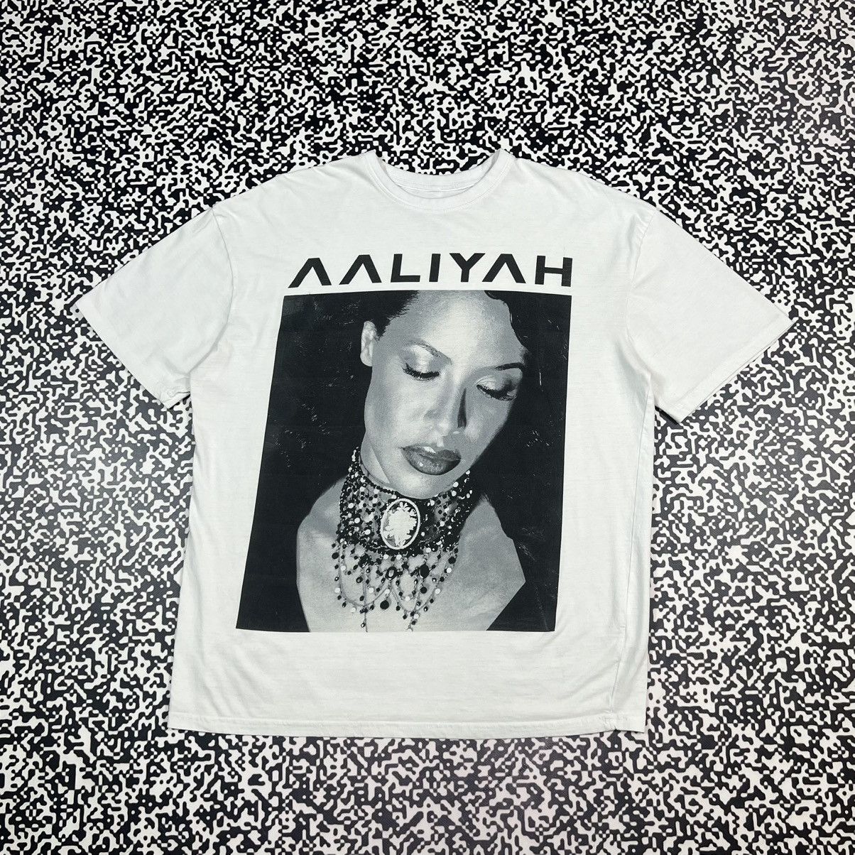 Rap Tees Vintage Y2K AALIYAH Band Rap Style Face Girl Print T-shirt Size US M / EU 48-50 / 2 - 1 Thumbnail