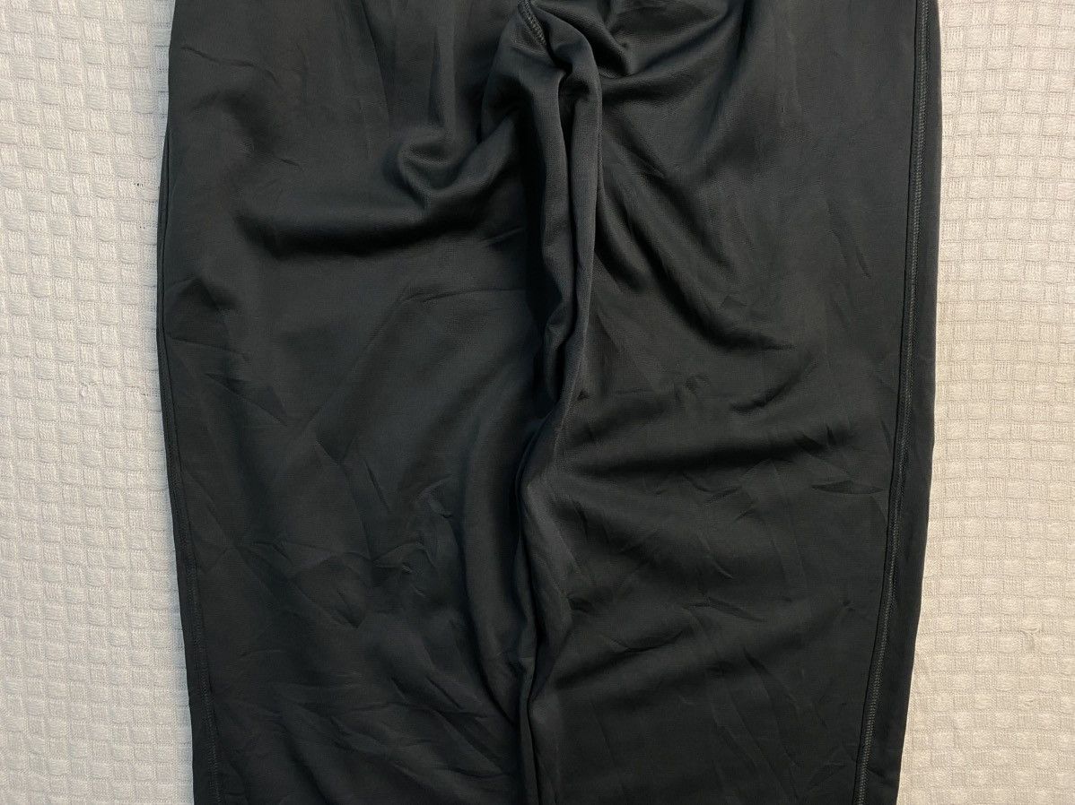 Nike × atmos VINTAGE NIKE 90S BAGGY NYLON WIDE LEG SWOOSH TRACK PANTS Y2K Size US 30 / EU 46 - 12 Thumbnail