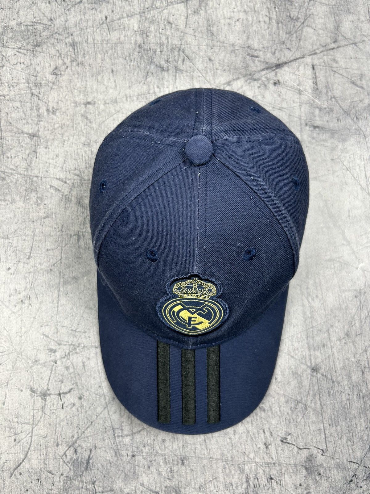 Adidas × Vintage Adidas Real Madrid Centre Logo Cap Soccer Jersey Size ONE SIZE - 5 Thumbnail