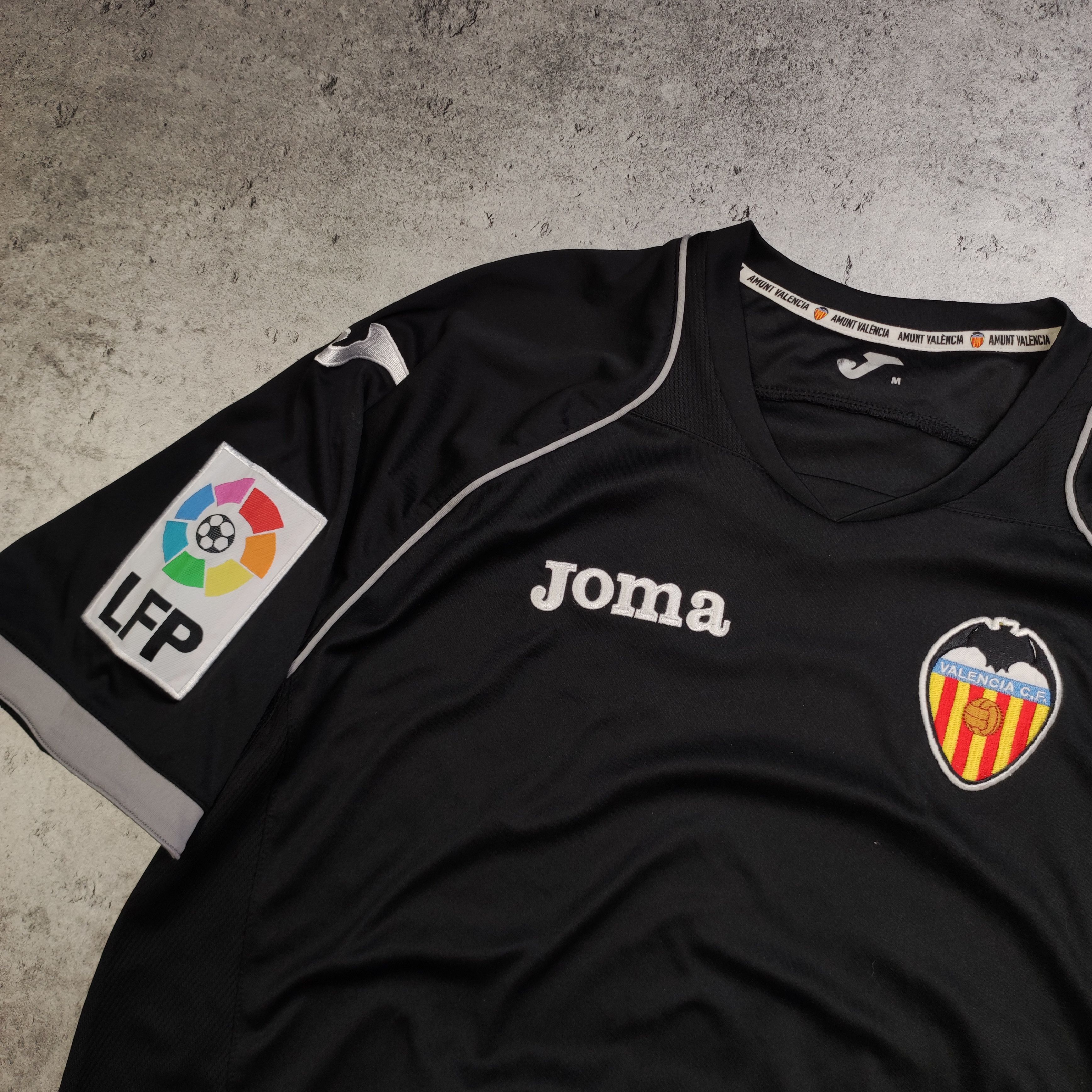 Vintage RARE Vintage Valencia CF 2011/12 Football Away Jersey Size US M / EU 48-50 / 2 - 4 Thumbnail